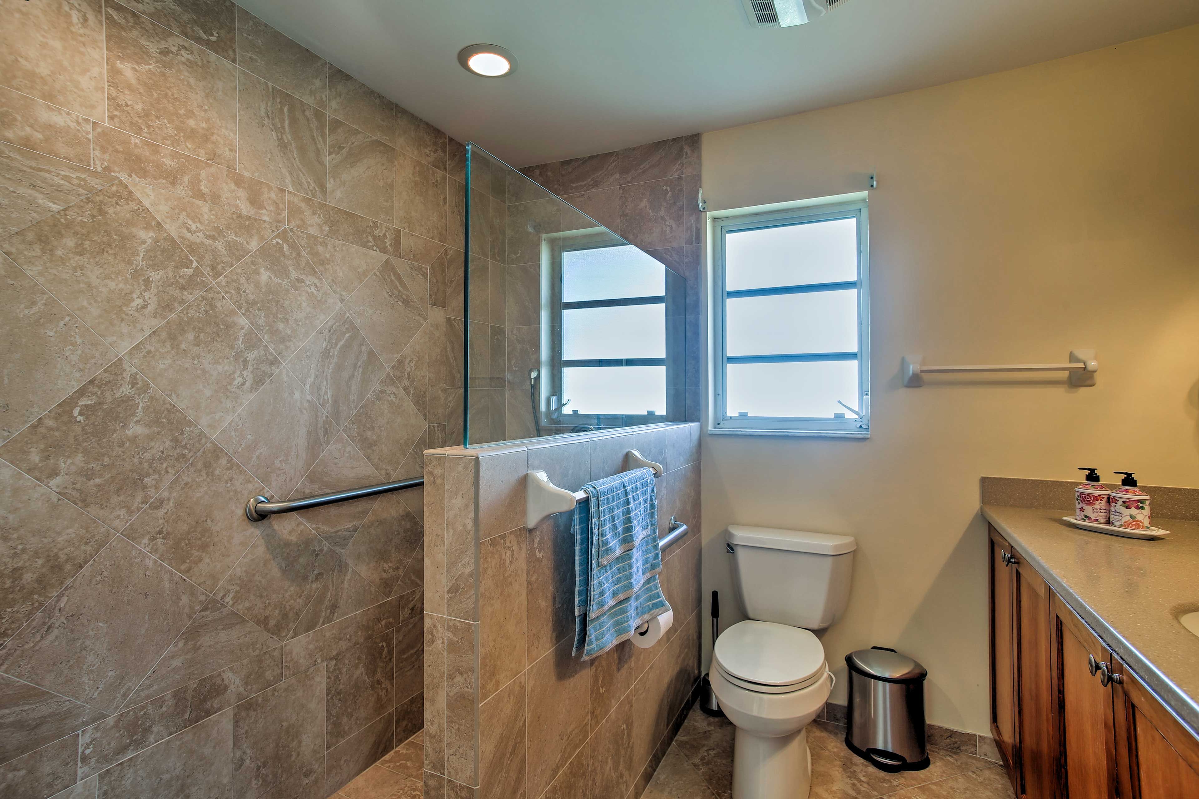 Bathroom | Towels Provided
