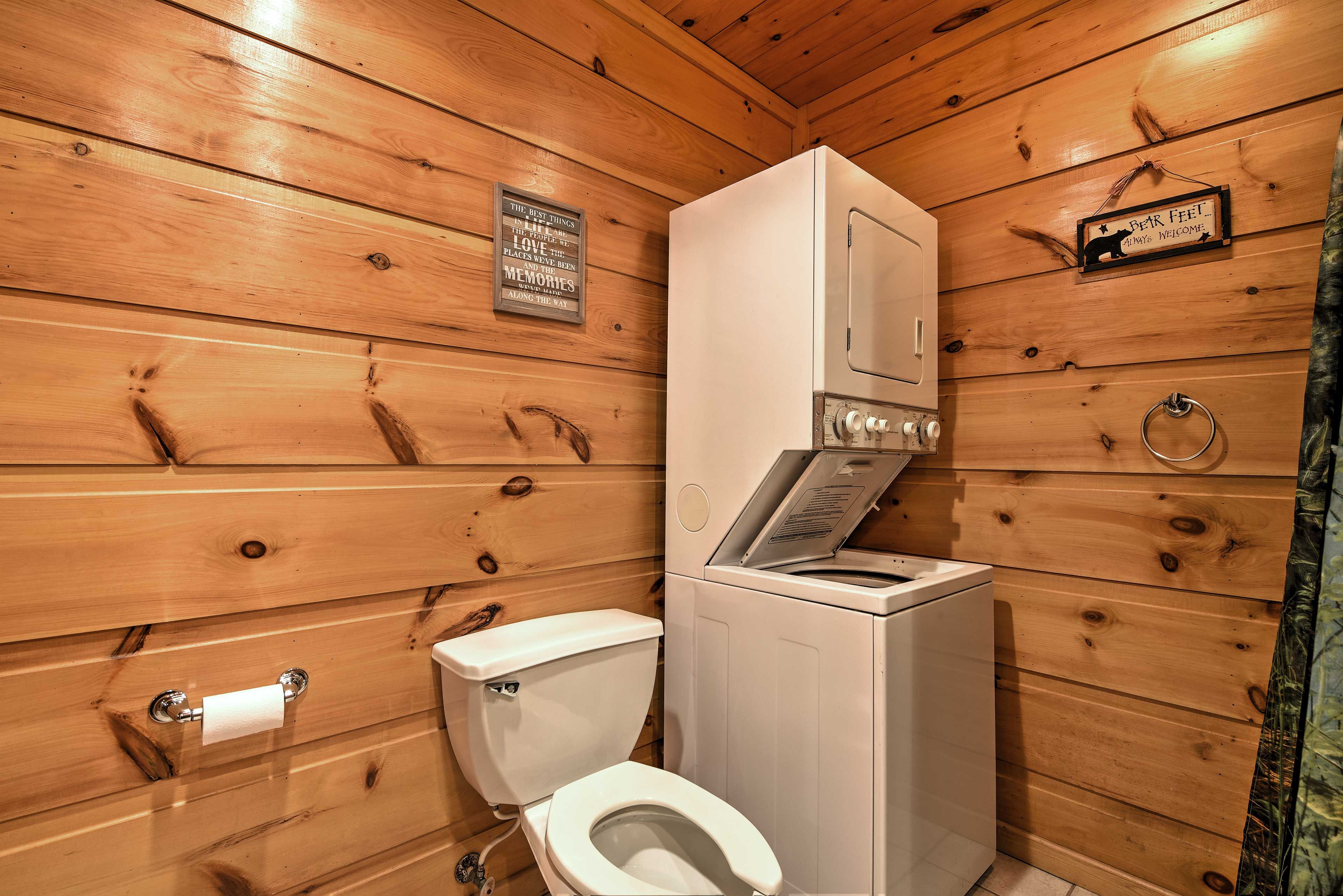 Full Bathroom | Washer/Dryer