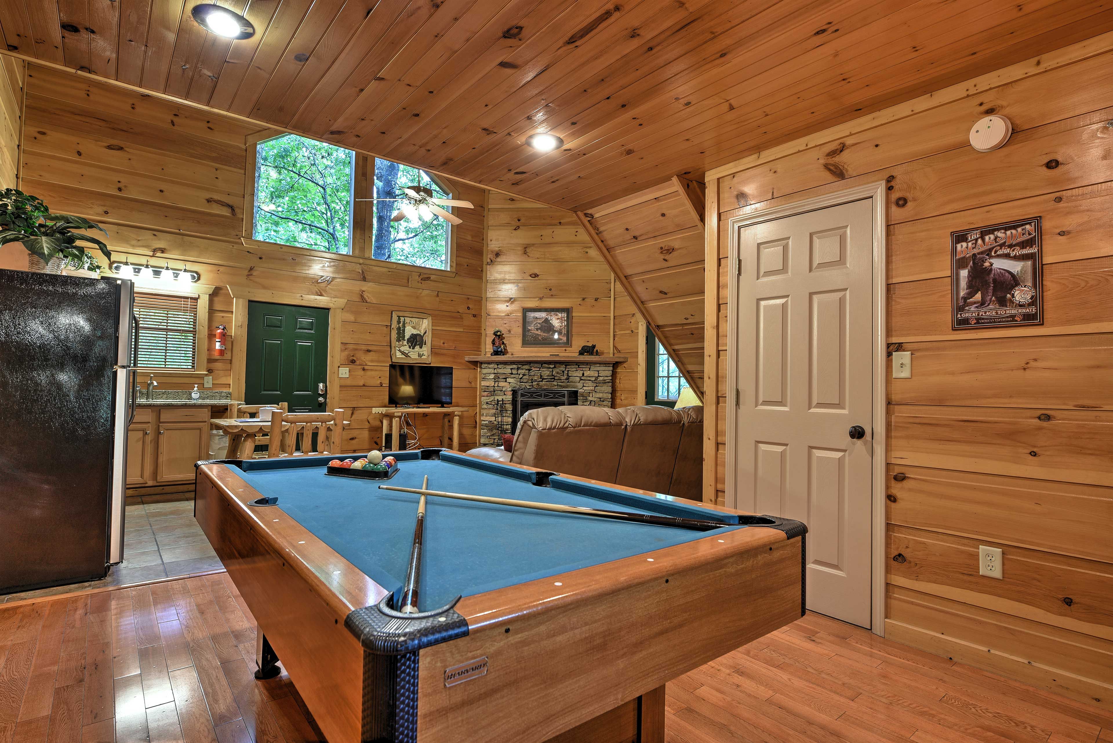 Living Room | Pool Table | Mountain-Themed Furnshings