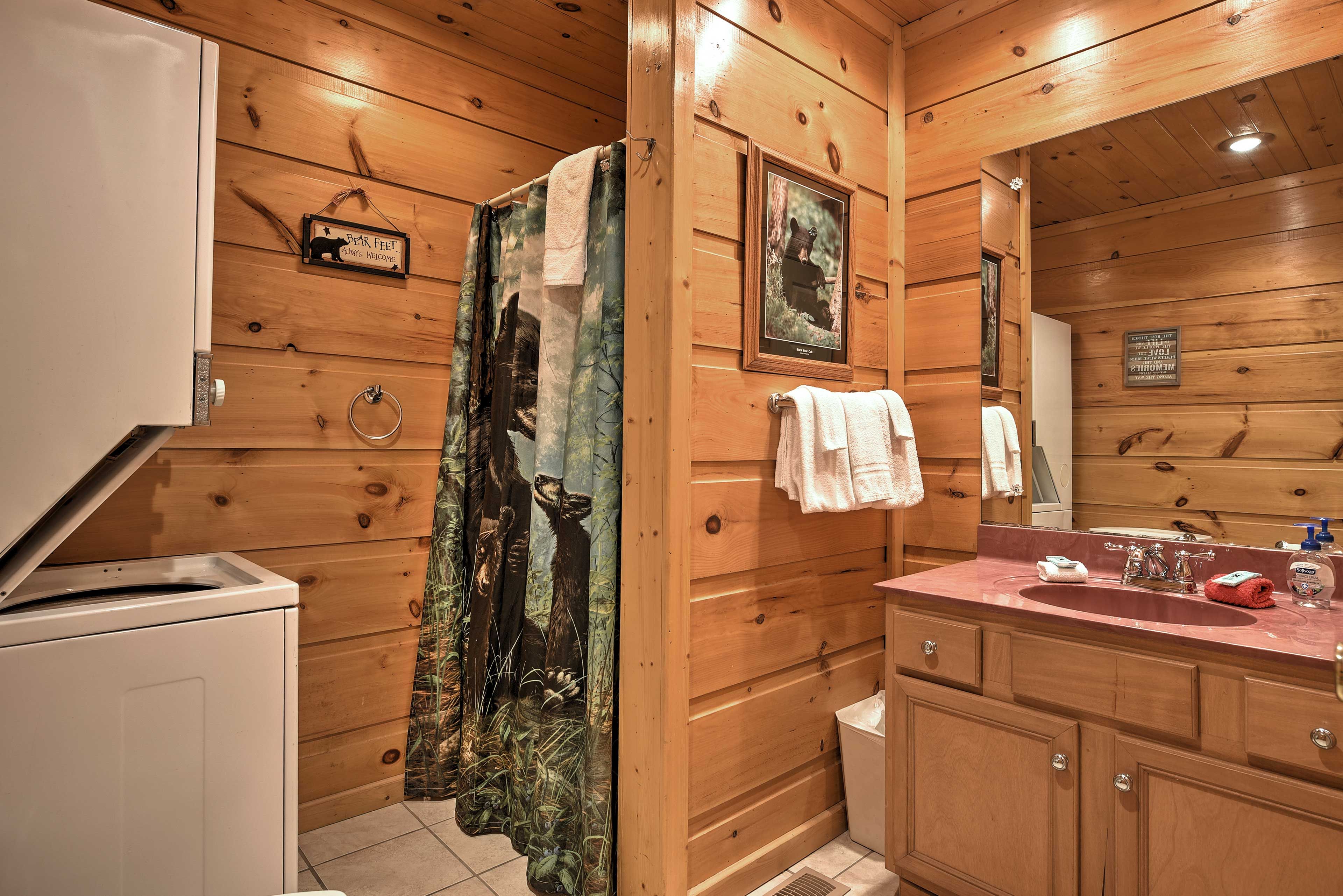 Full Bathroom | Main Floor