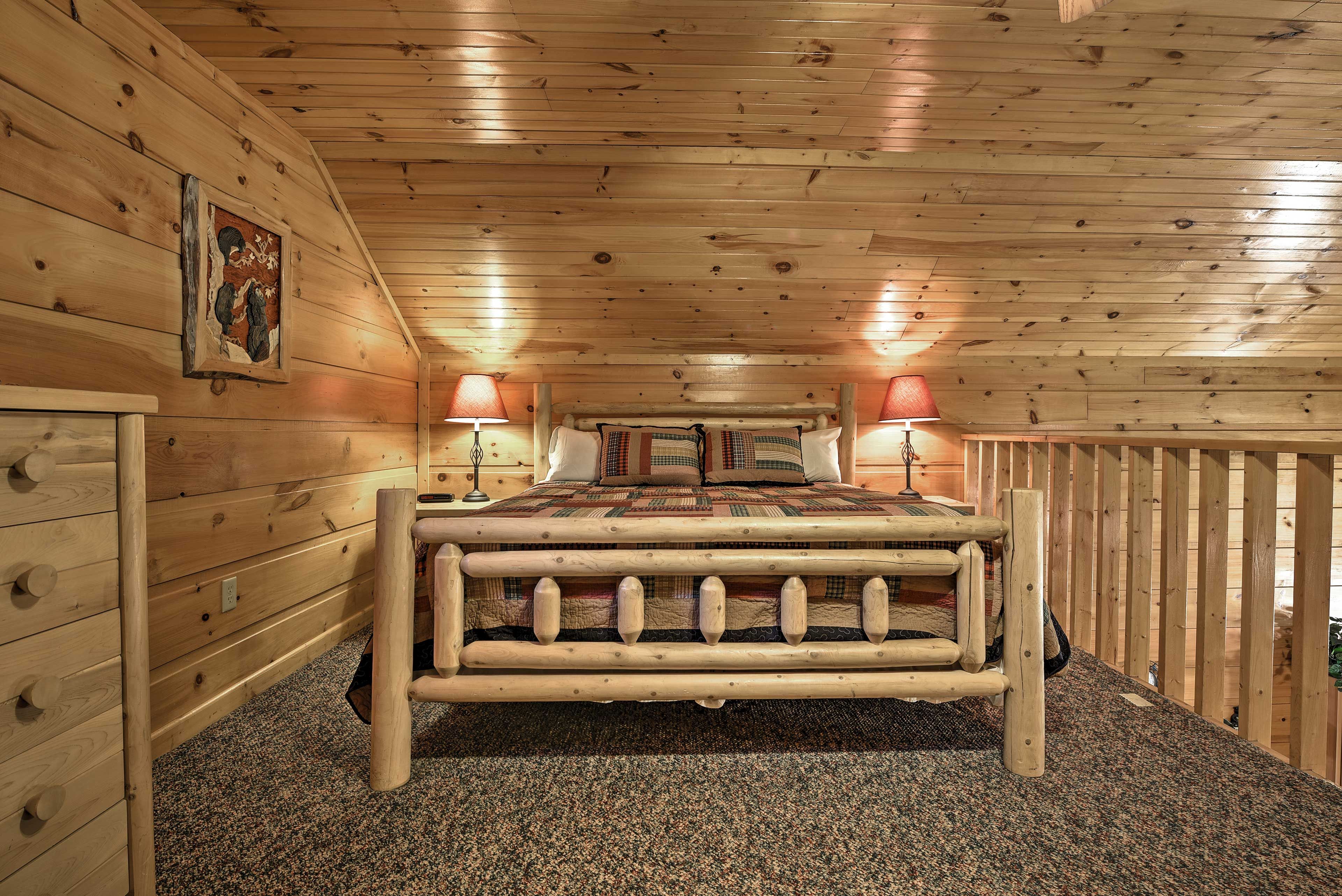 Lofted Bedroom | King Bed