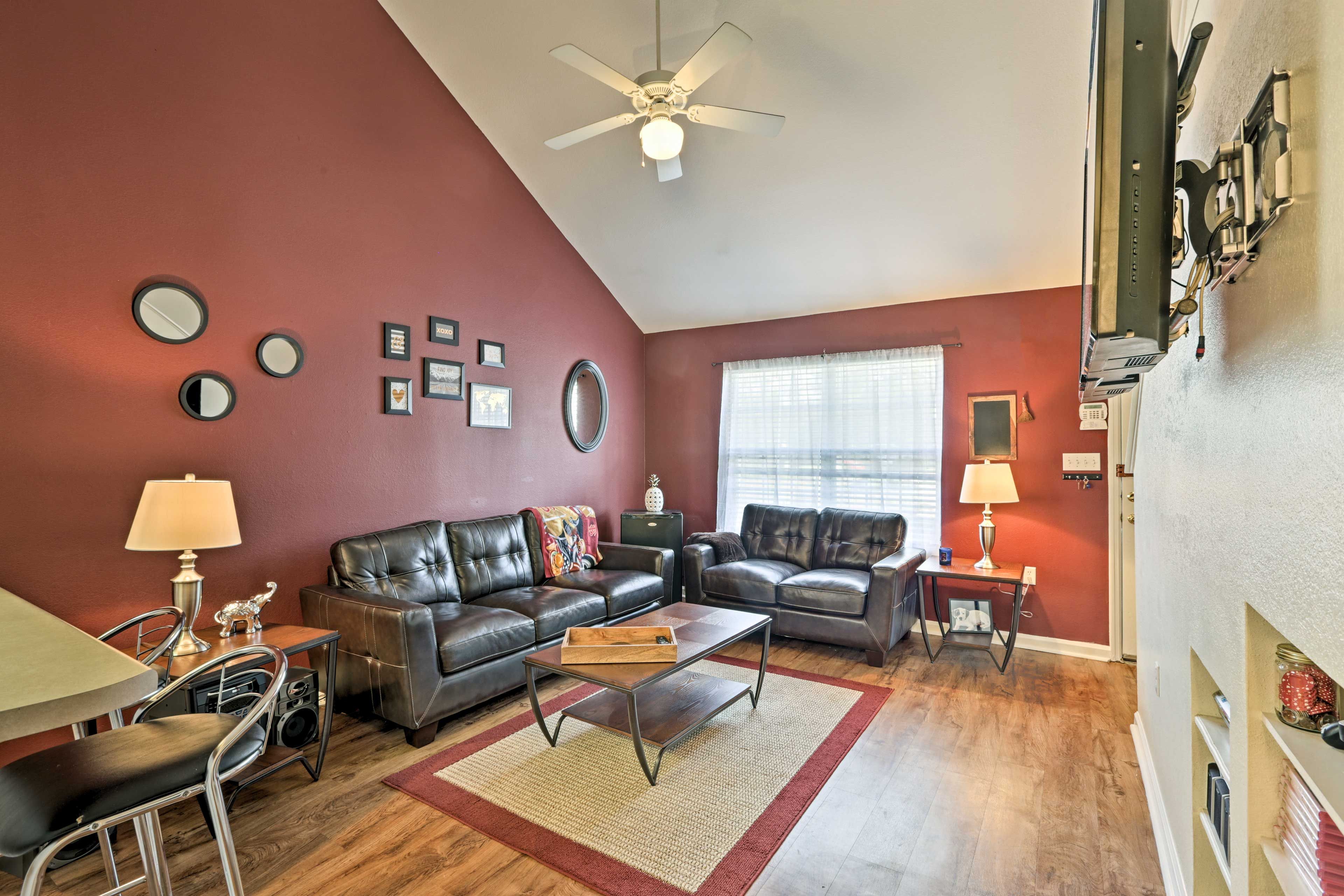 Tallahassee Vacation Rental | 3BR | 3BA | 1,225 Sq Ft | Step-Free Access
