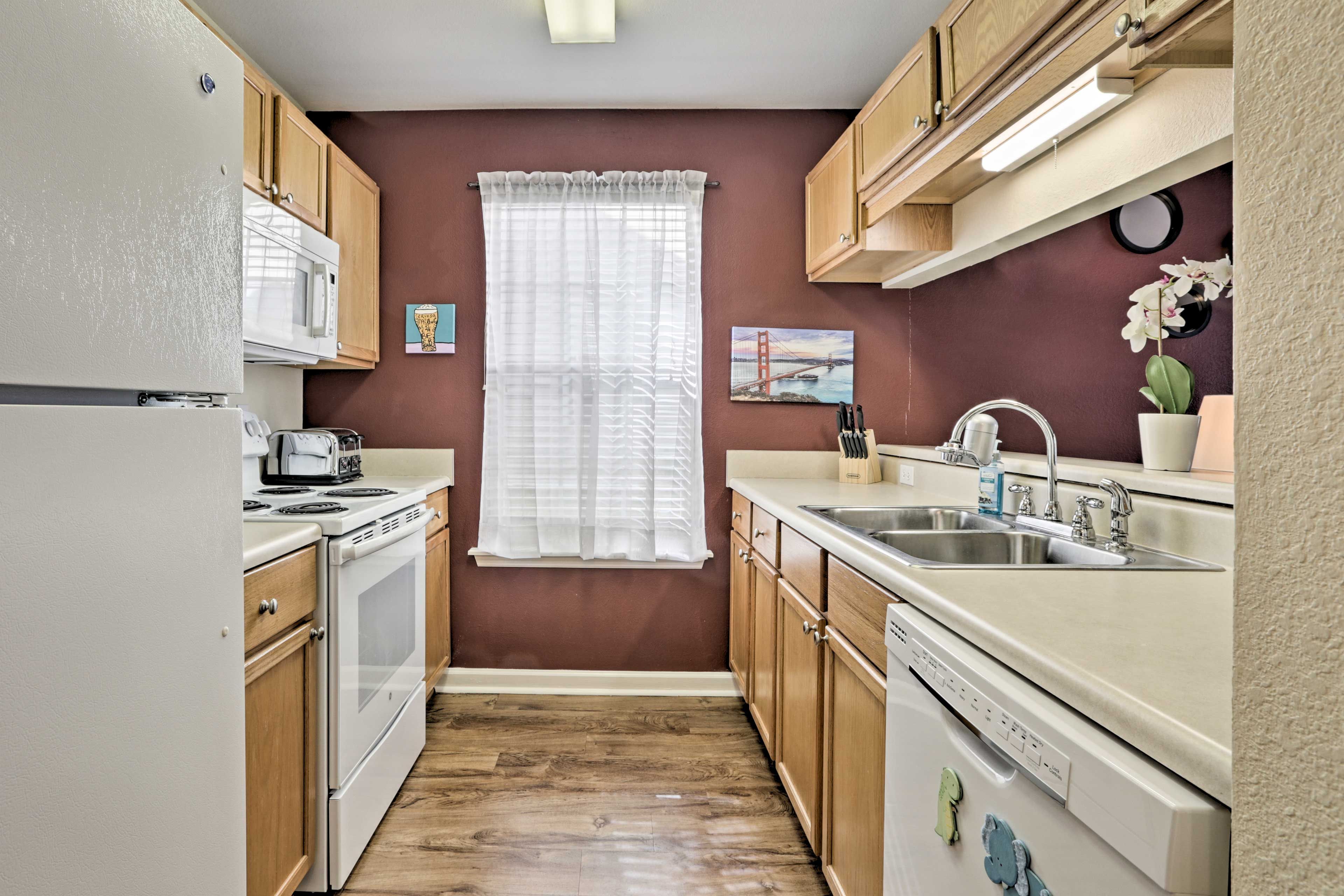 Kitchen | Dishwasher | Knife Set | Toaster