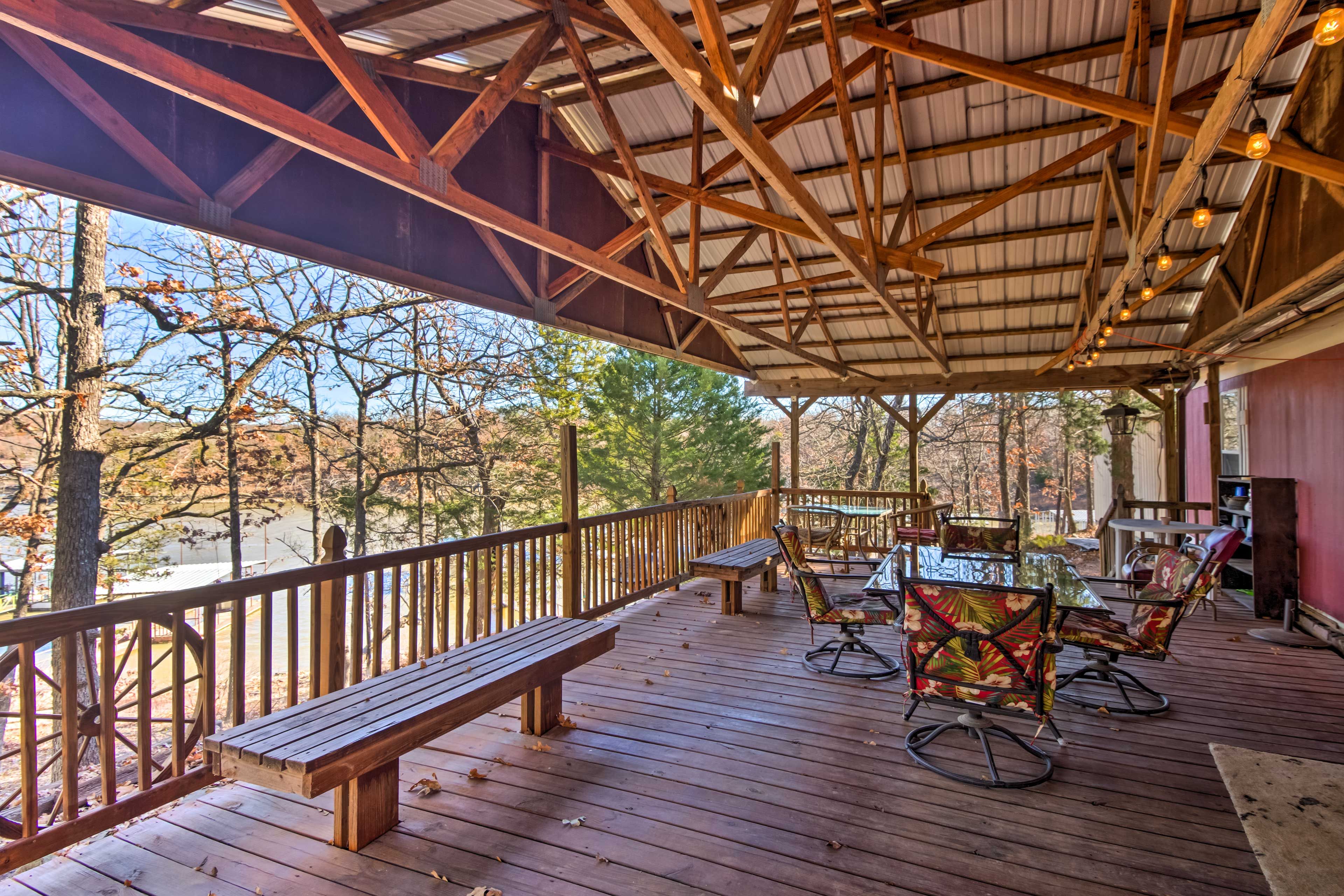 Furnished Deck | Outdoor Dining