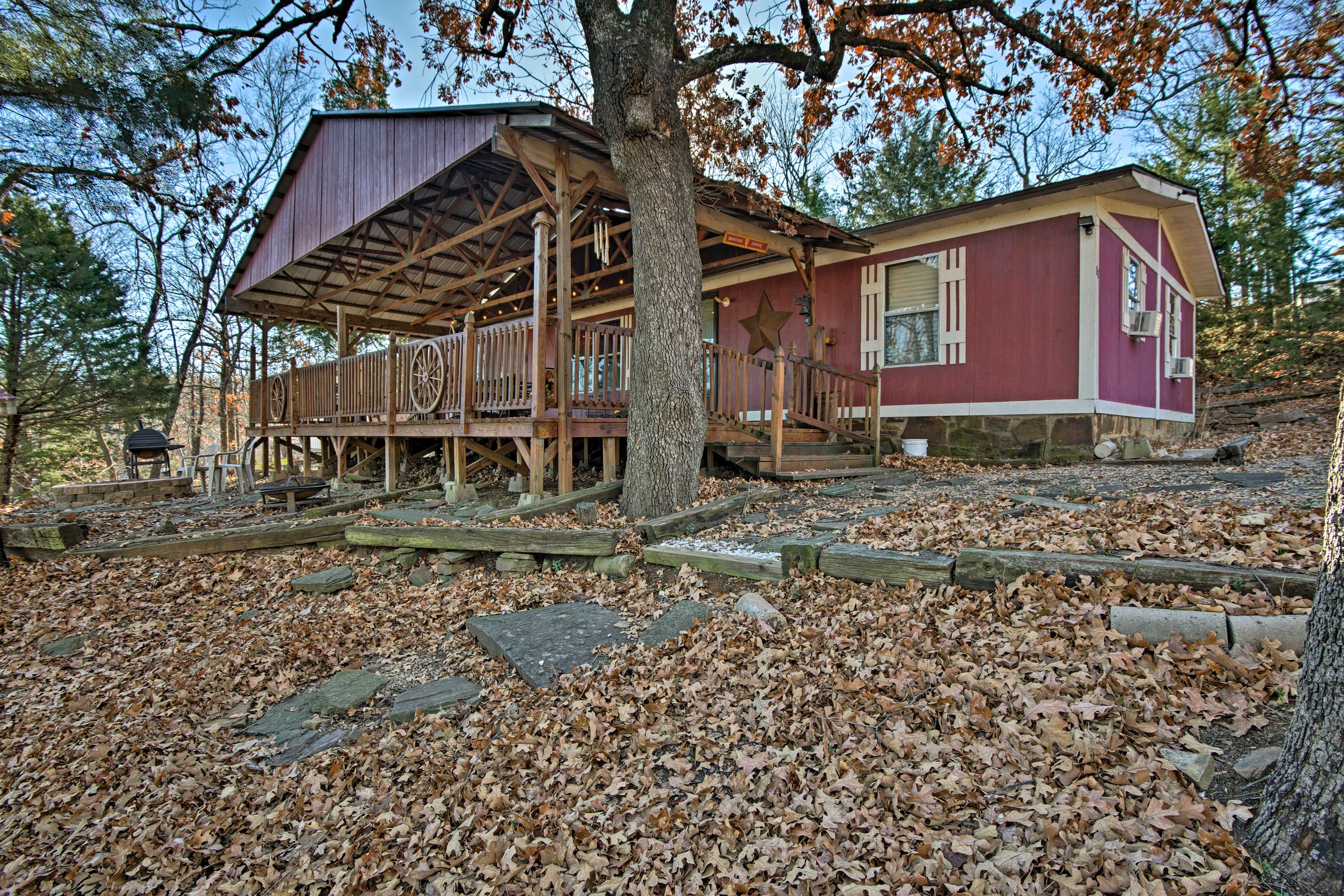 Exterior | Covered Deck | Lake Views