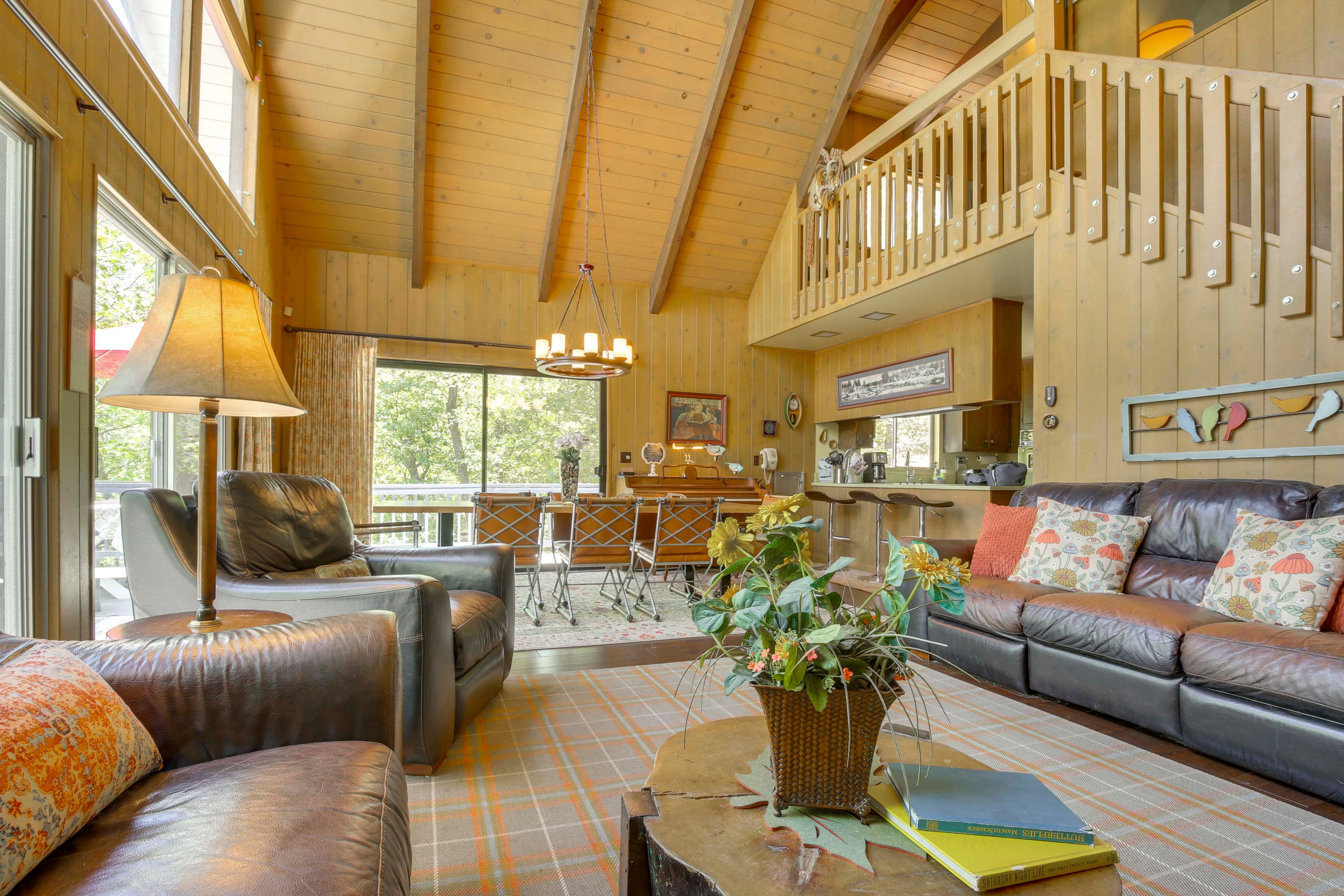Living Room | 2nd Floor | Wood-Burning Fireplace | Free WiFi | Piano