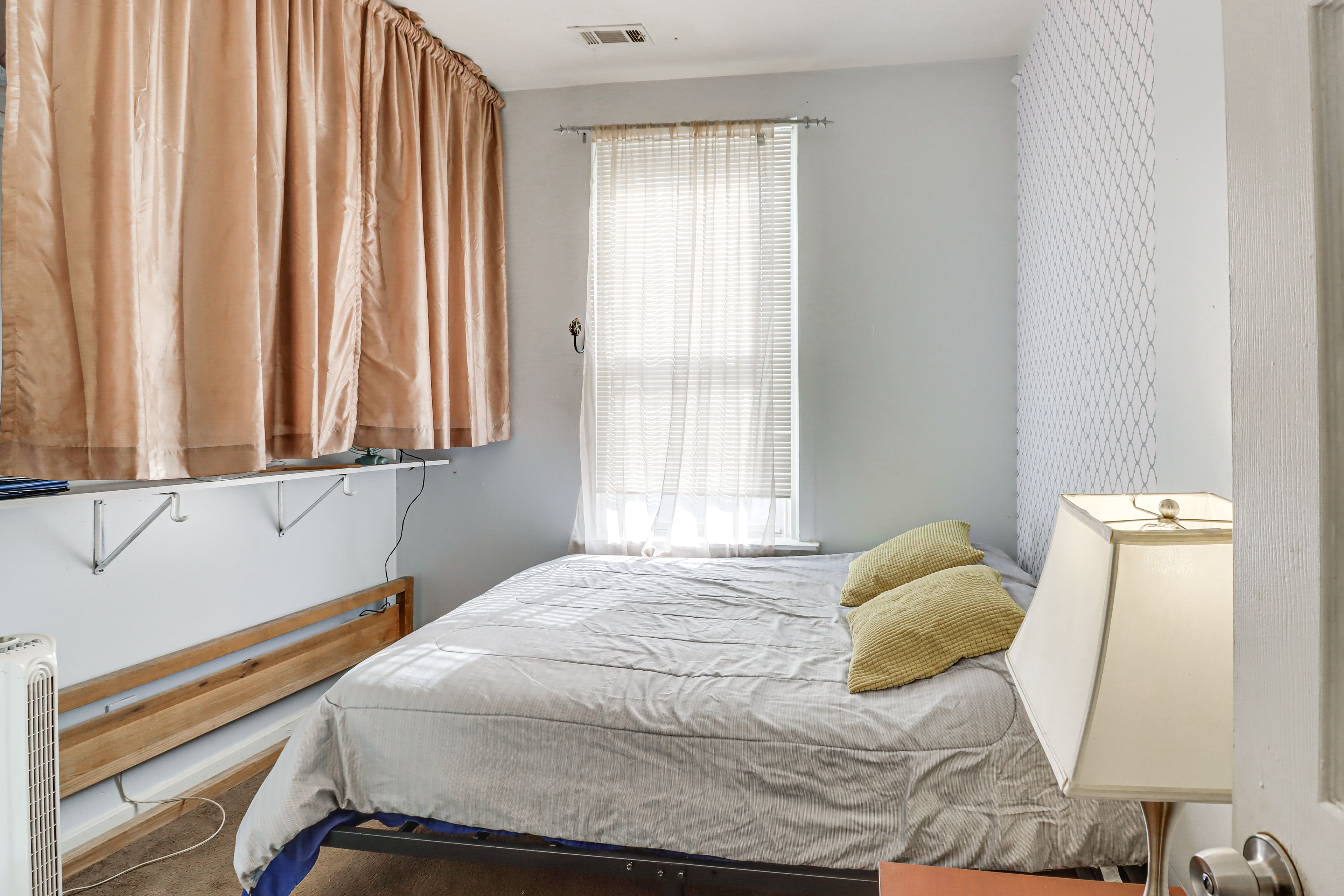 Bedroom 1 | Full Bed | Linens & Towels Provided