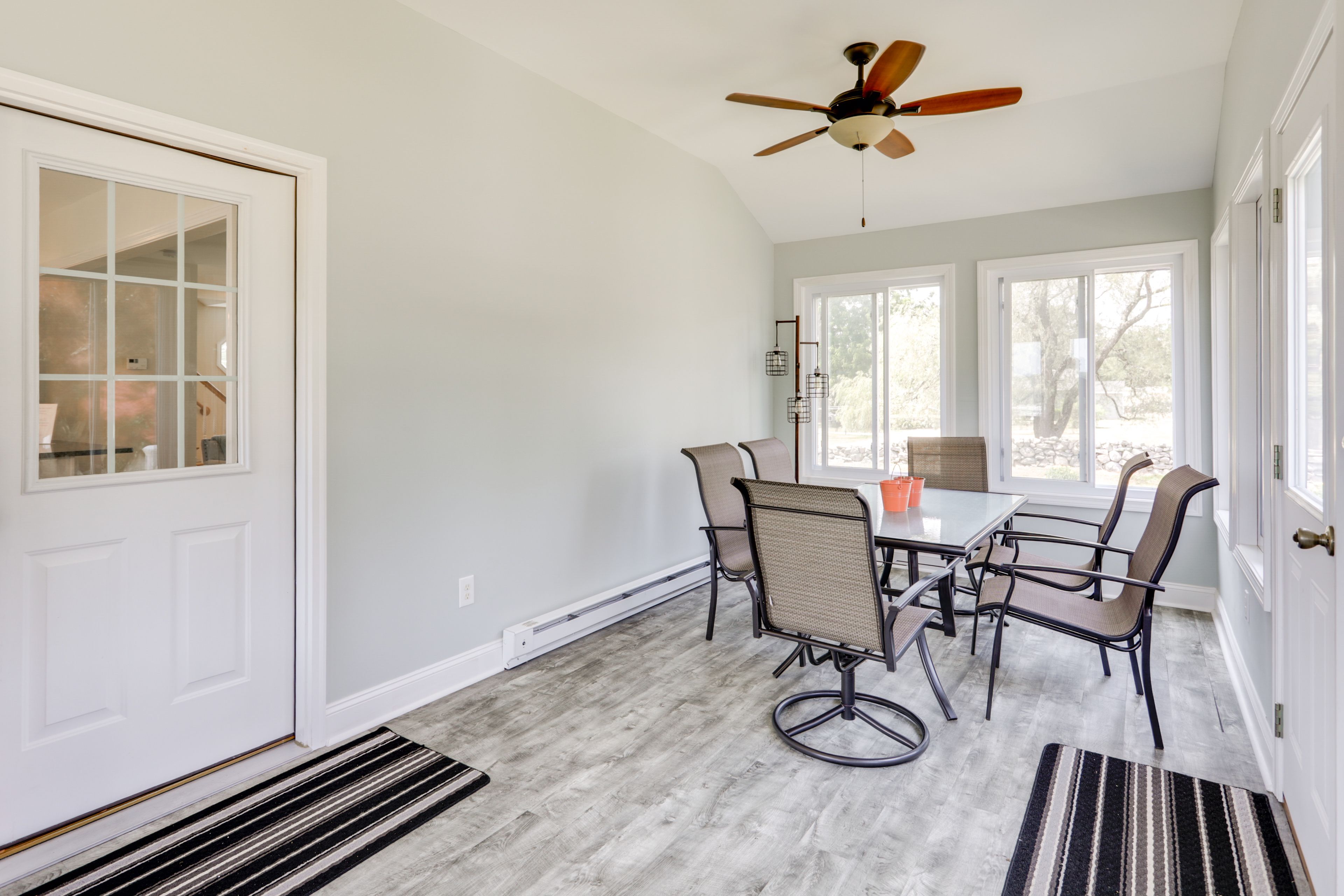 4-Seasons Room | Dining Area