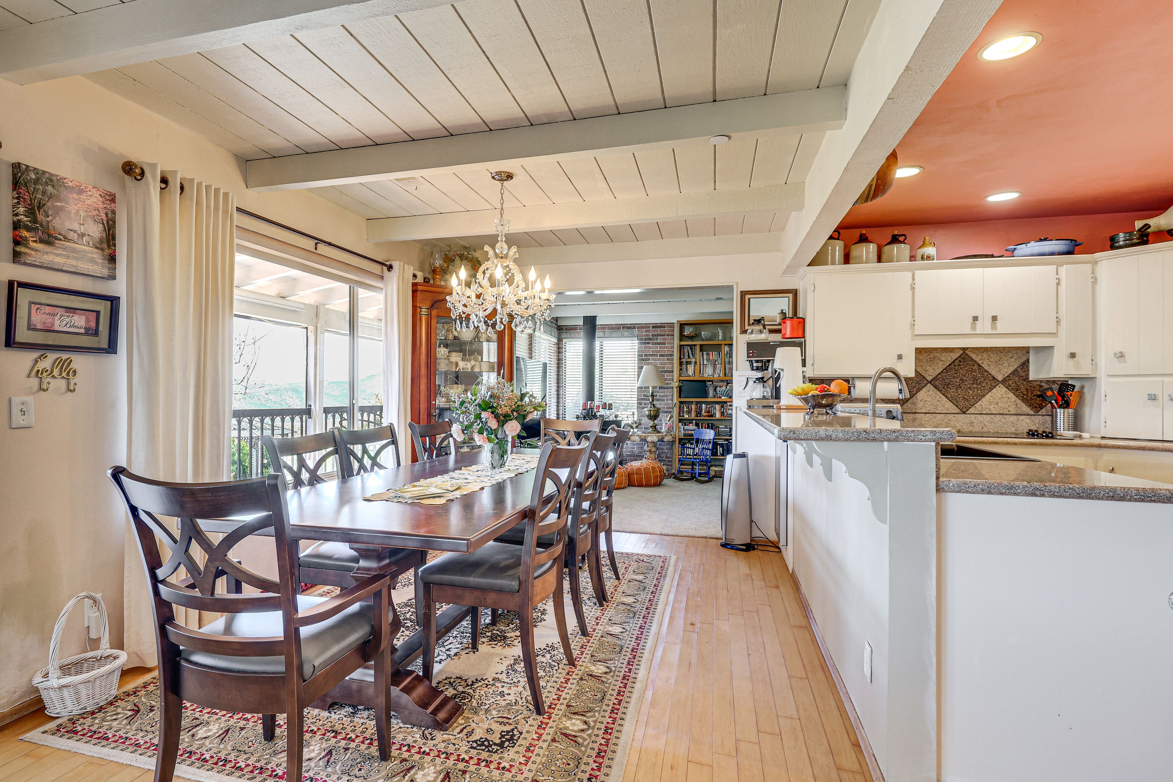 Kitchen | Dining Area
