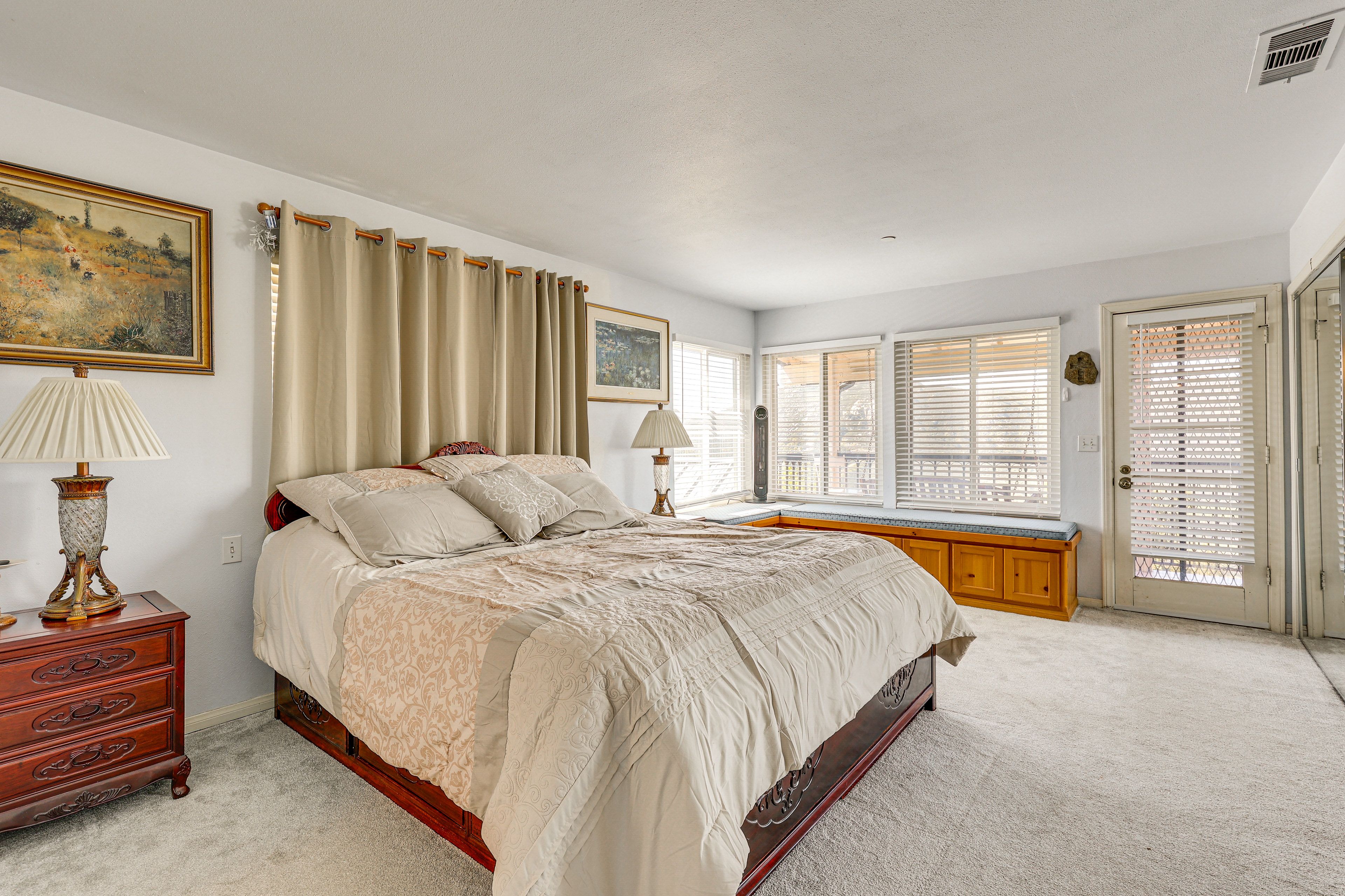 Bedroom 2 | King Bed