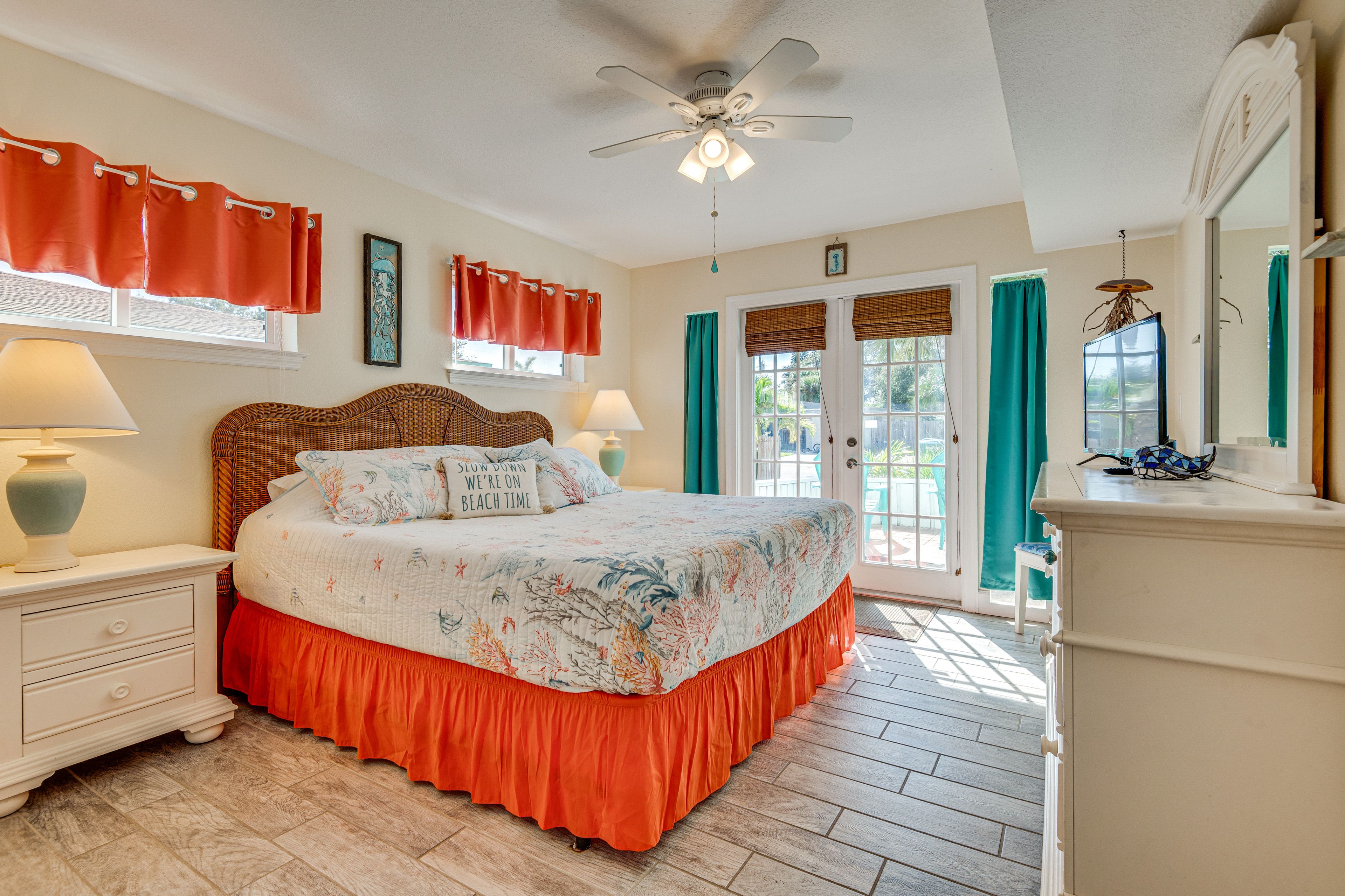 Bedroom 2 | King Bed