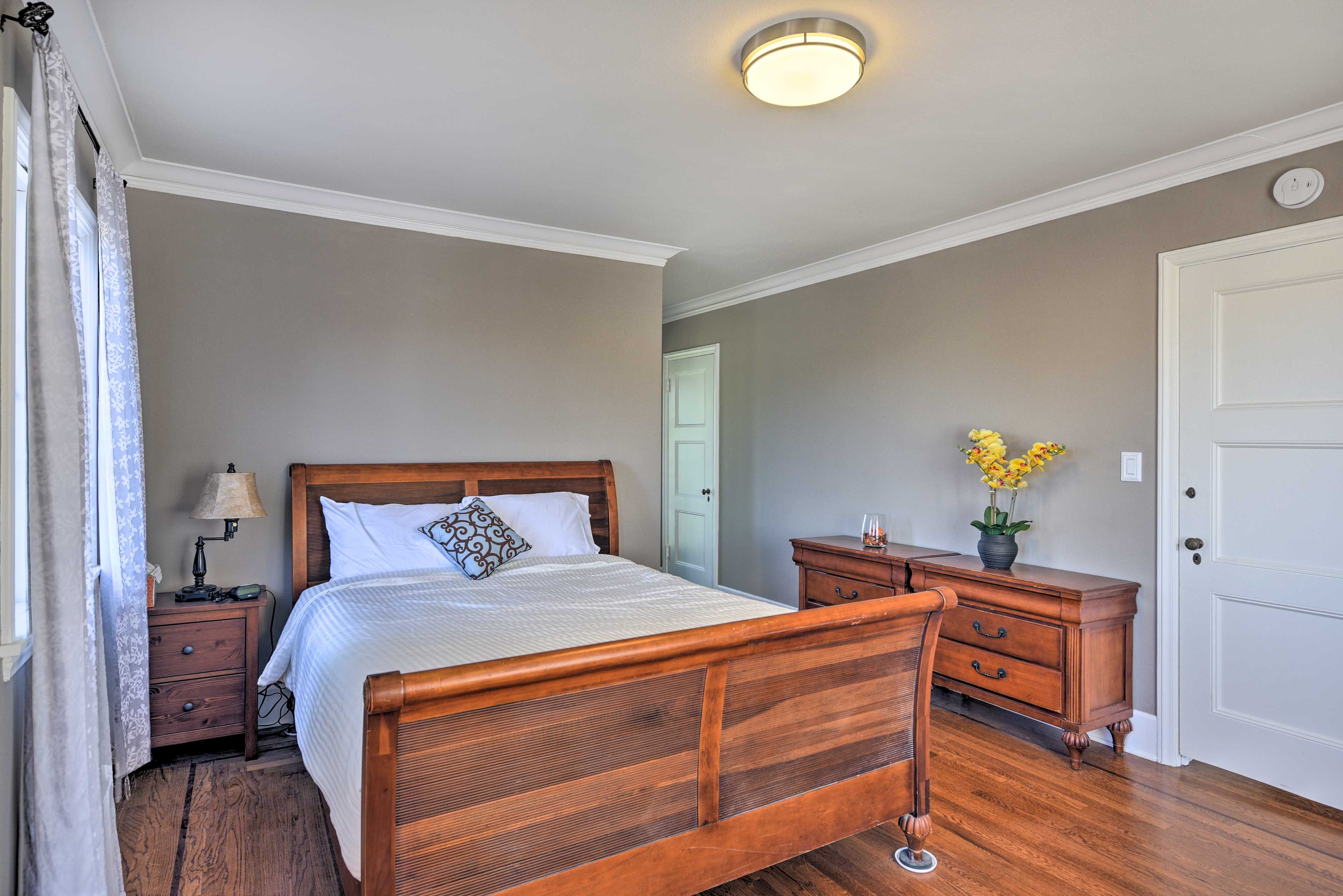 Bedroom 2 | Queen Bed | 2nd Floor