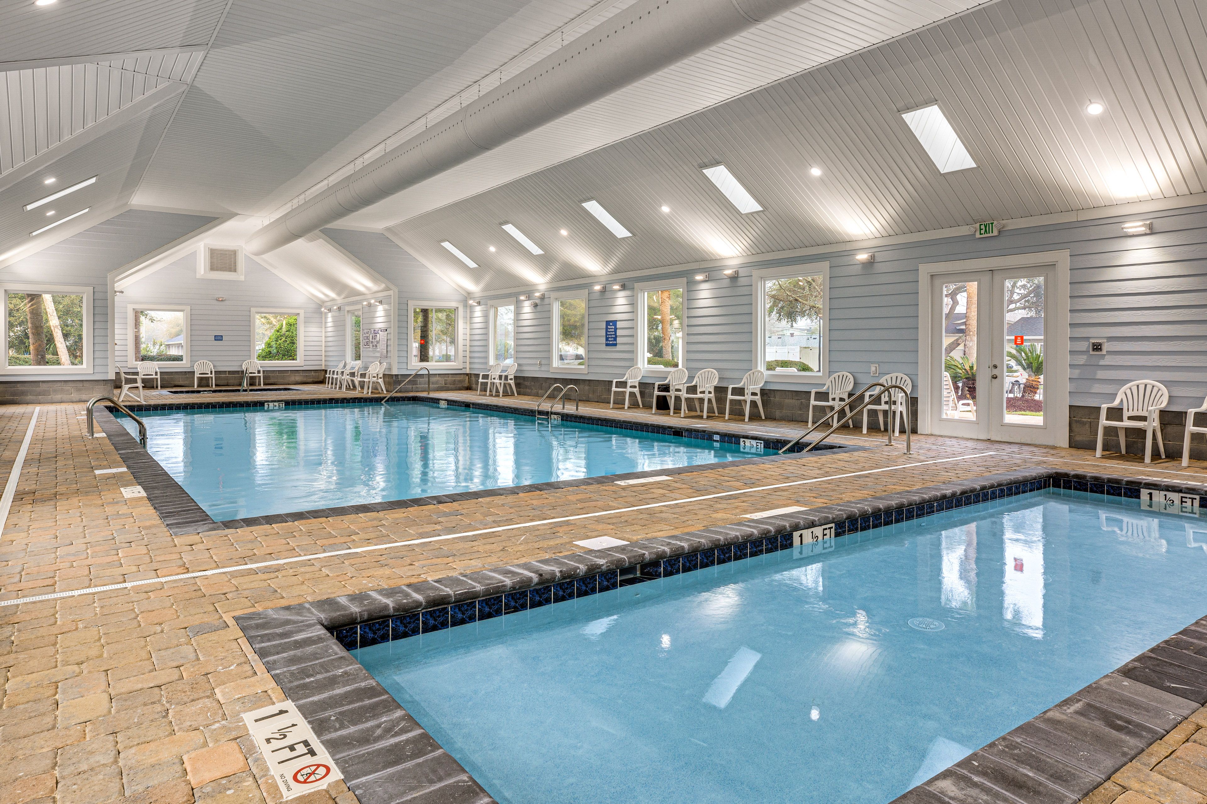 Community Amenities | Indoor Pool, Hot Tub & Kiddie Pool