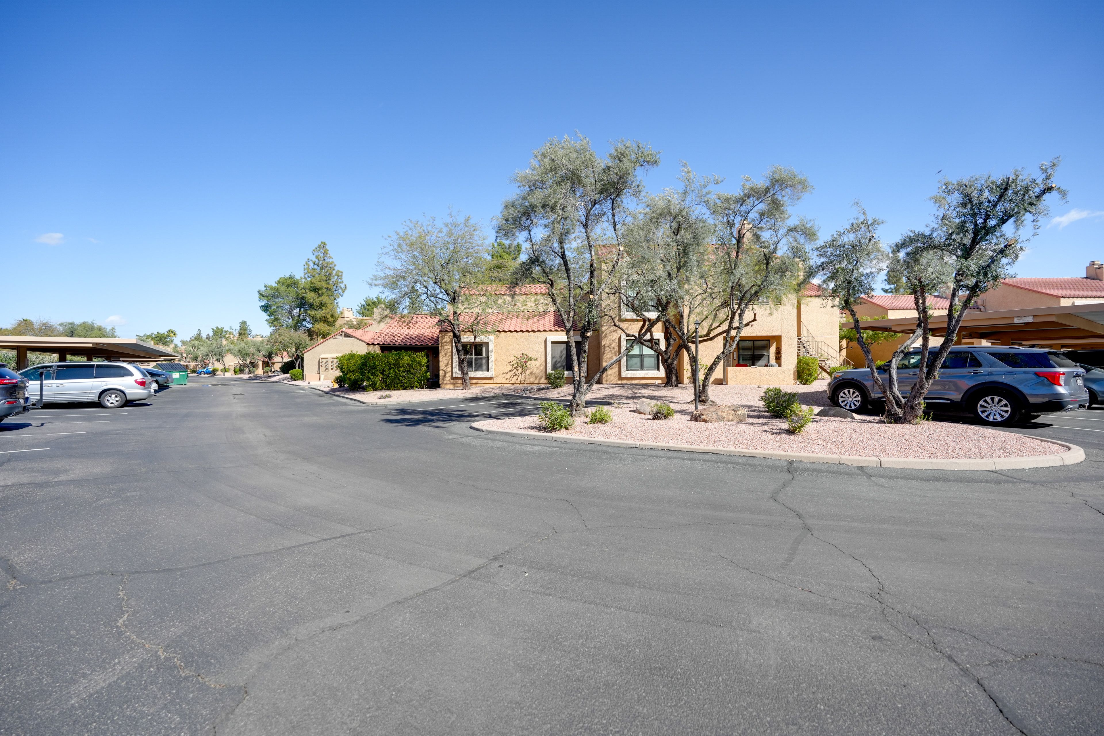 Parking | Community Lot (First-Come, First-Served)