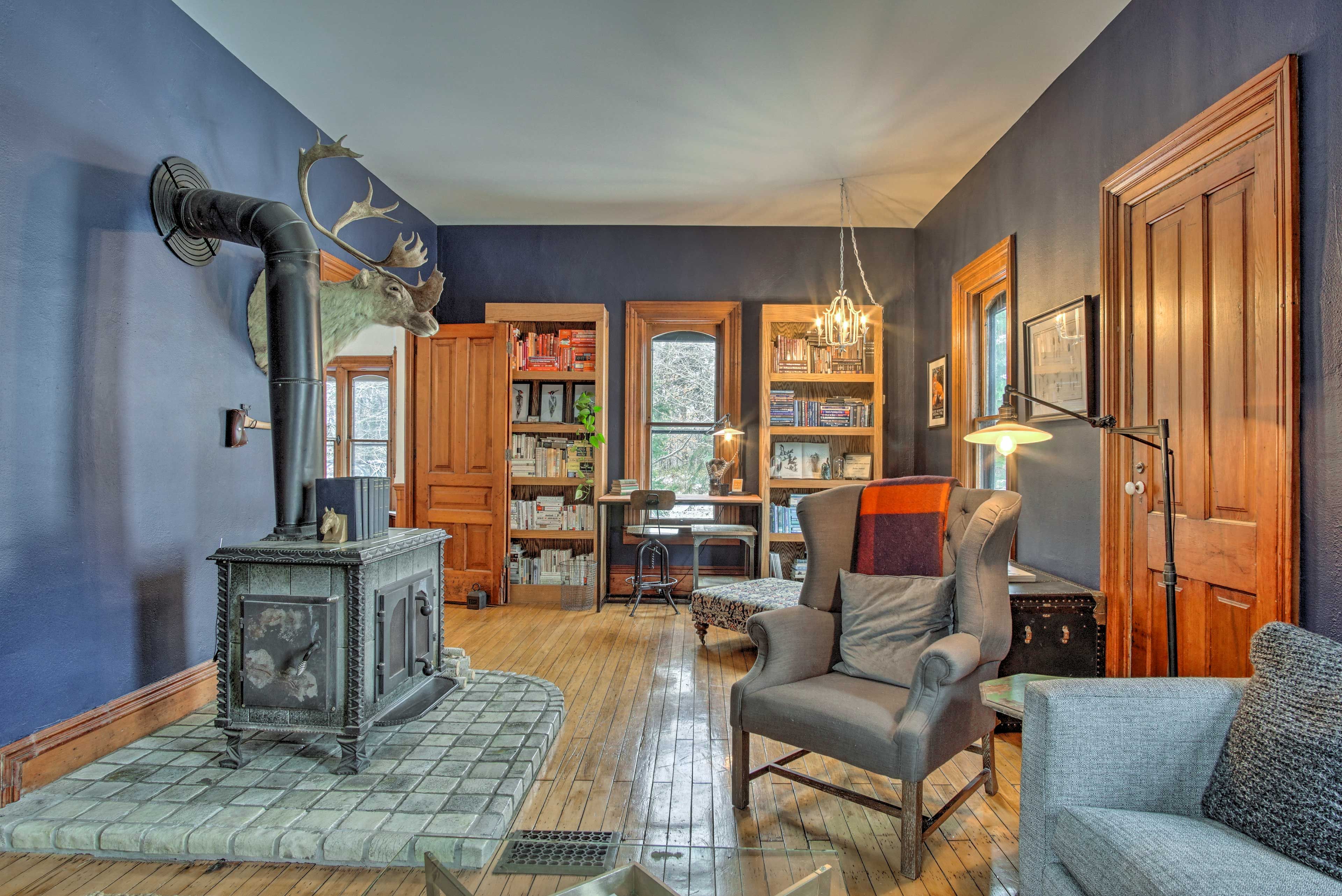 Living Room | Wood-Burning Stove Not For Guest Use