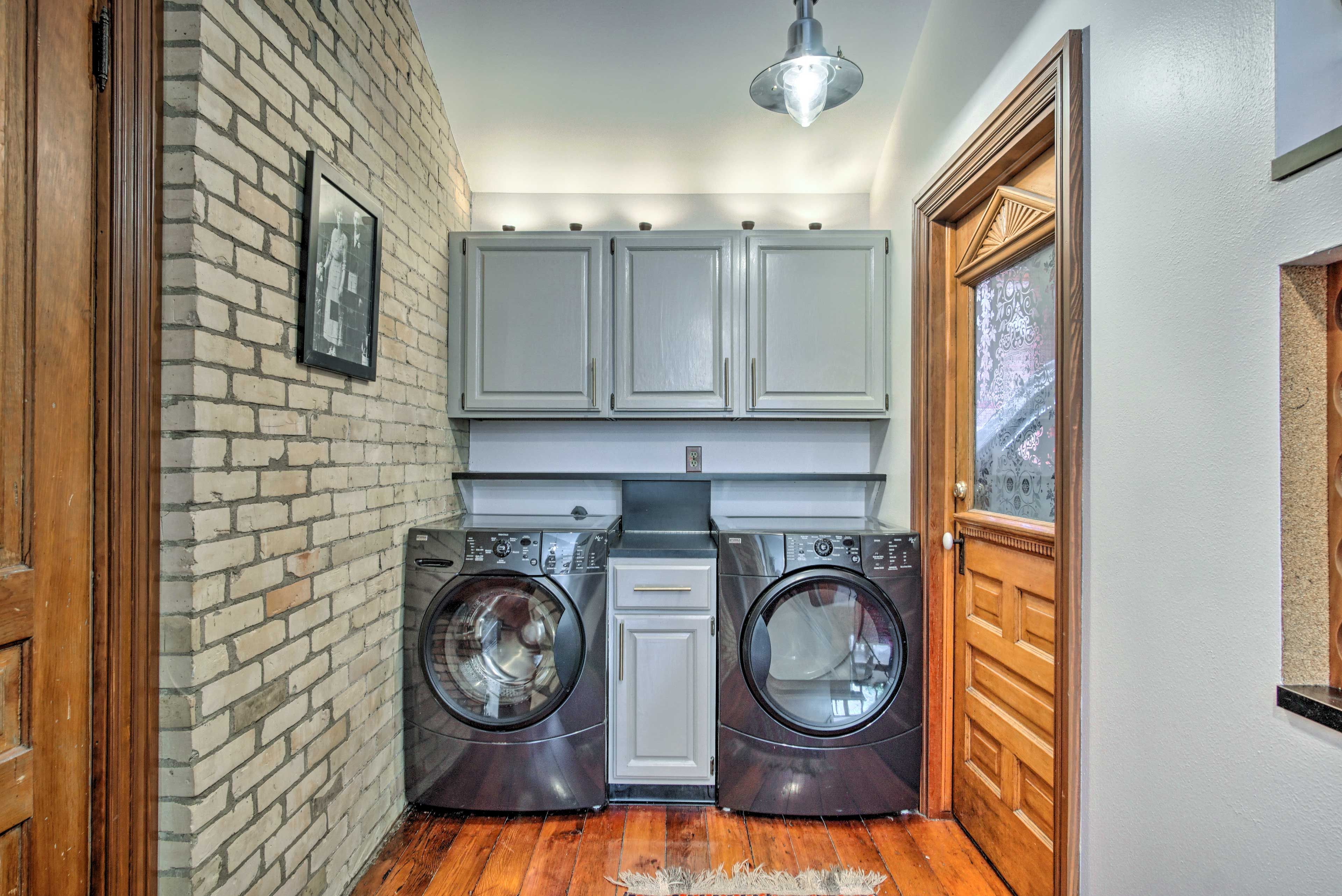 In-Unit Laundry | Washer & Dryer
