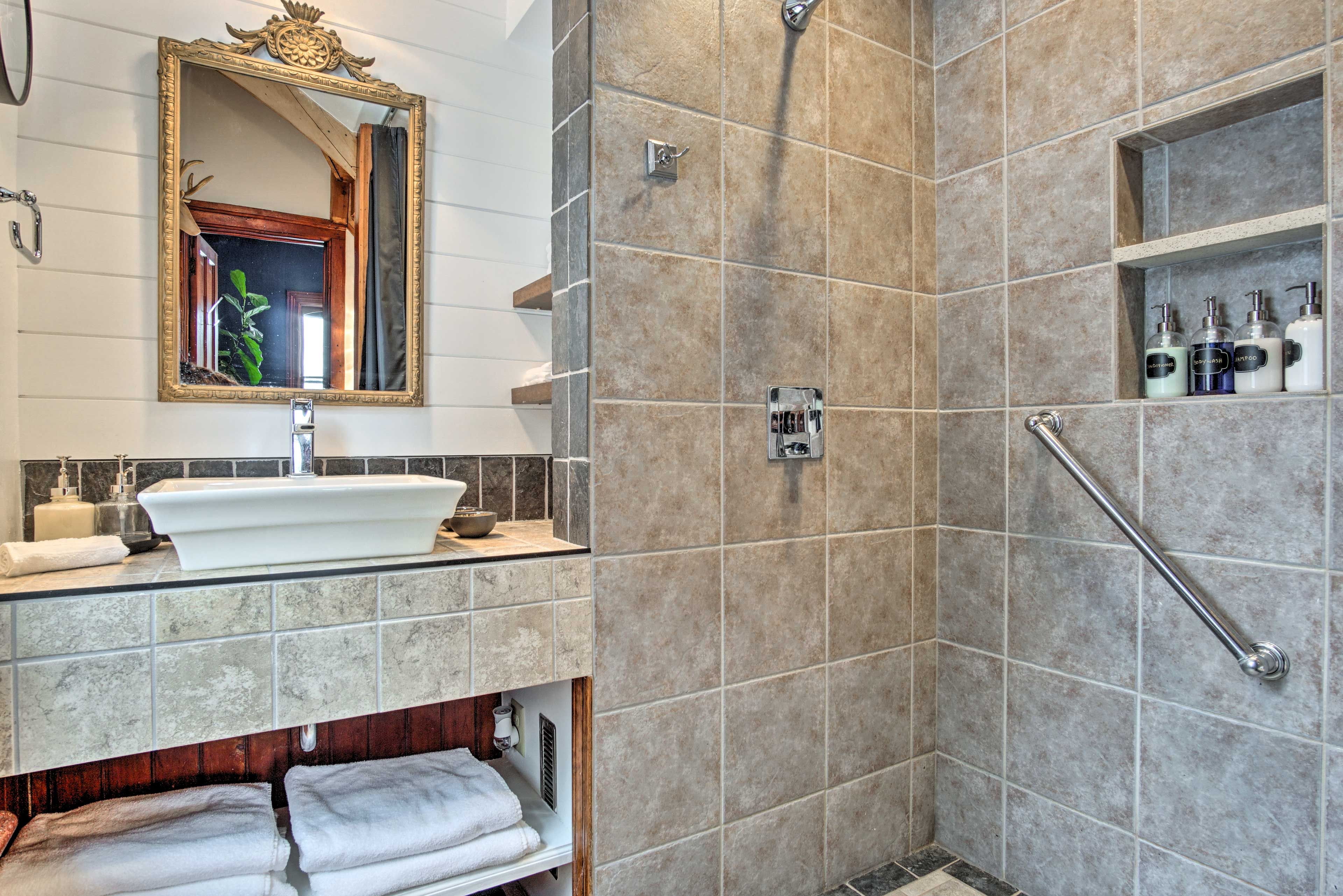 Full Bathroom