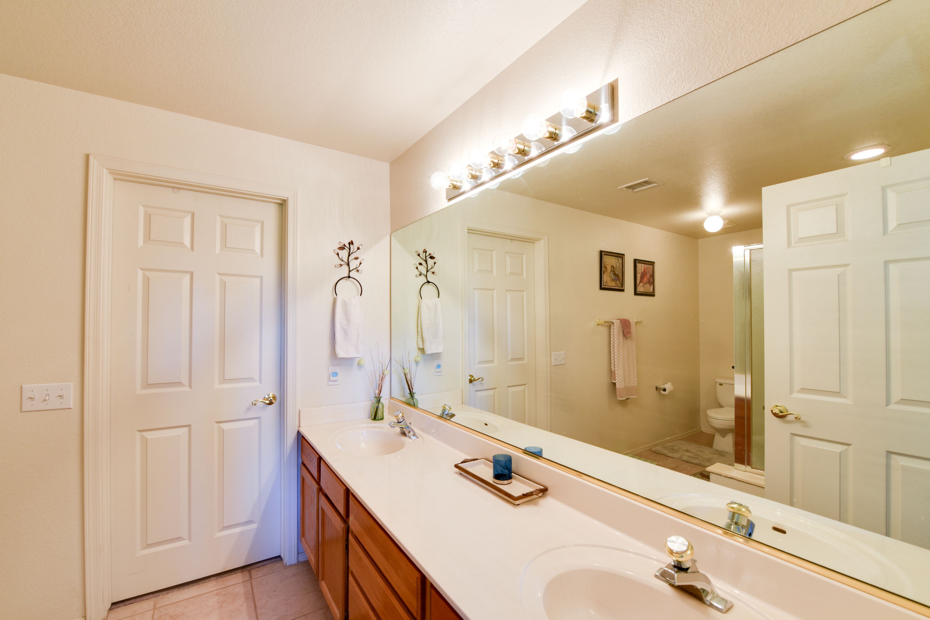 Full Bathroom | Hair Dryer