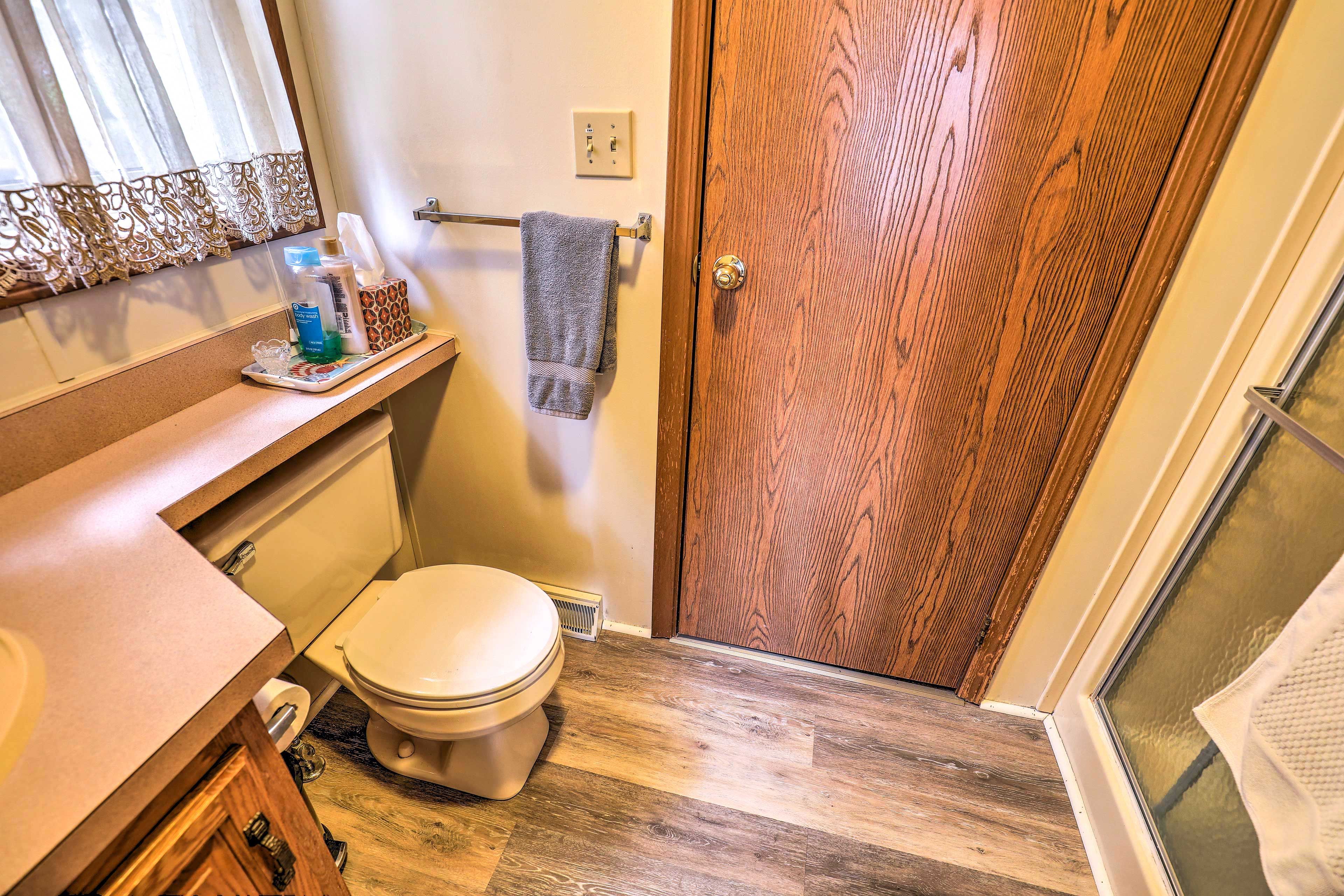 Full Bathroom