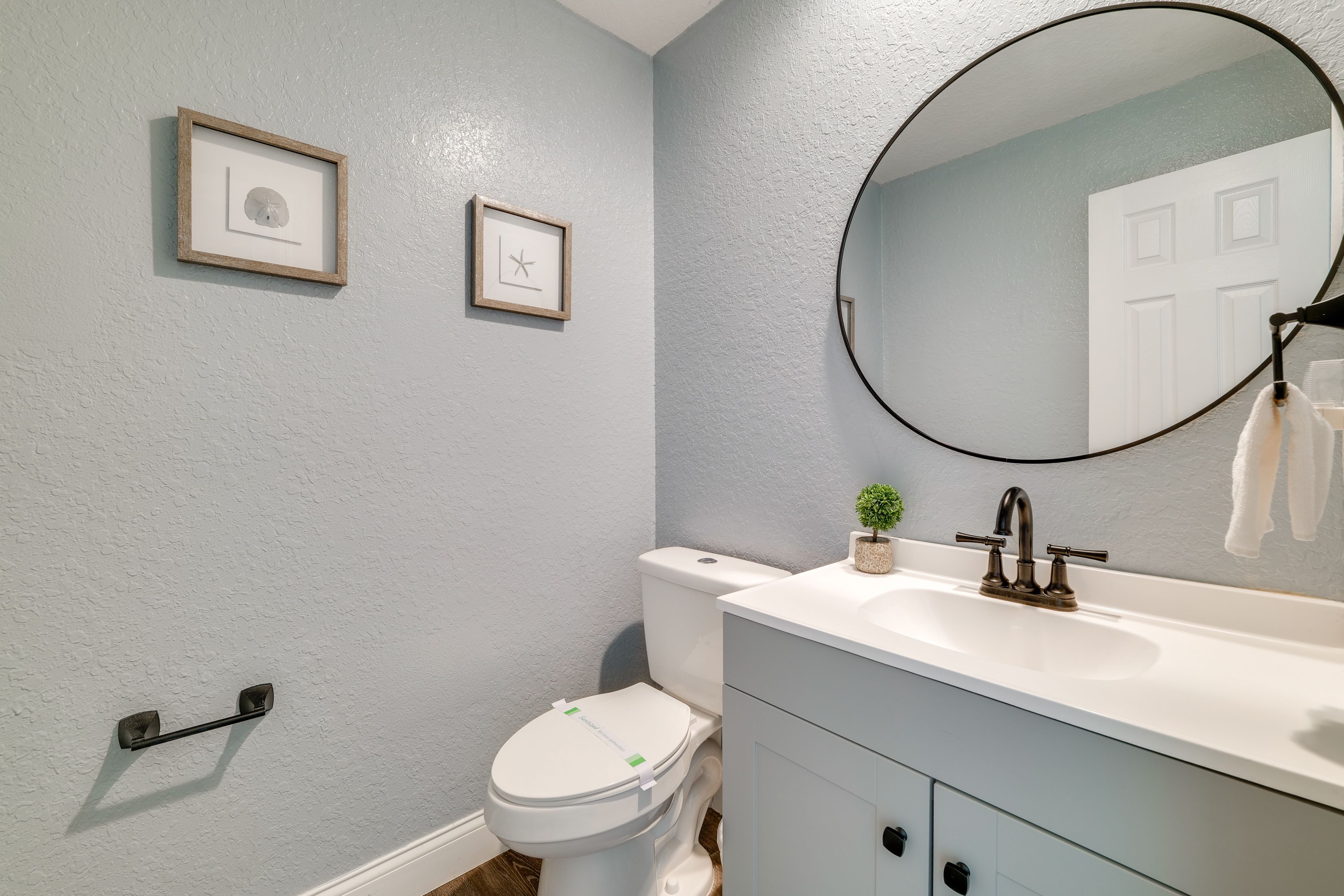 Half Bathroom | 1st Floor