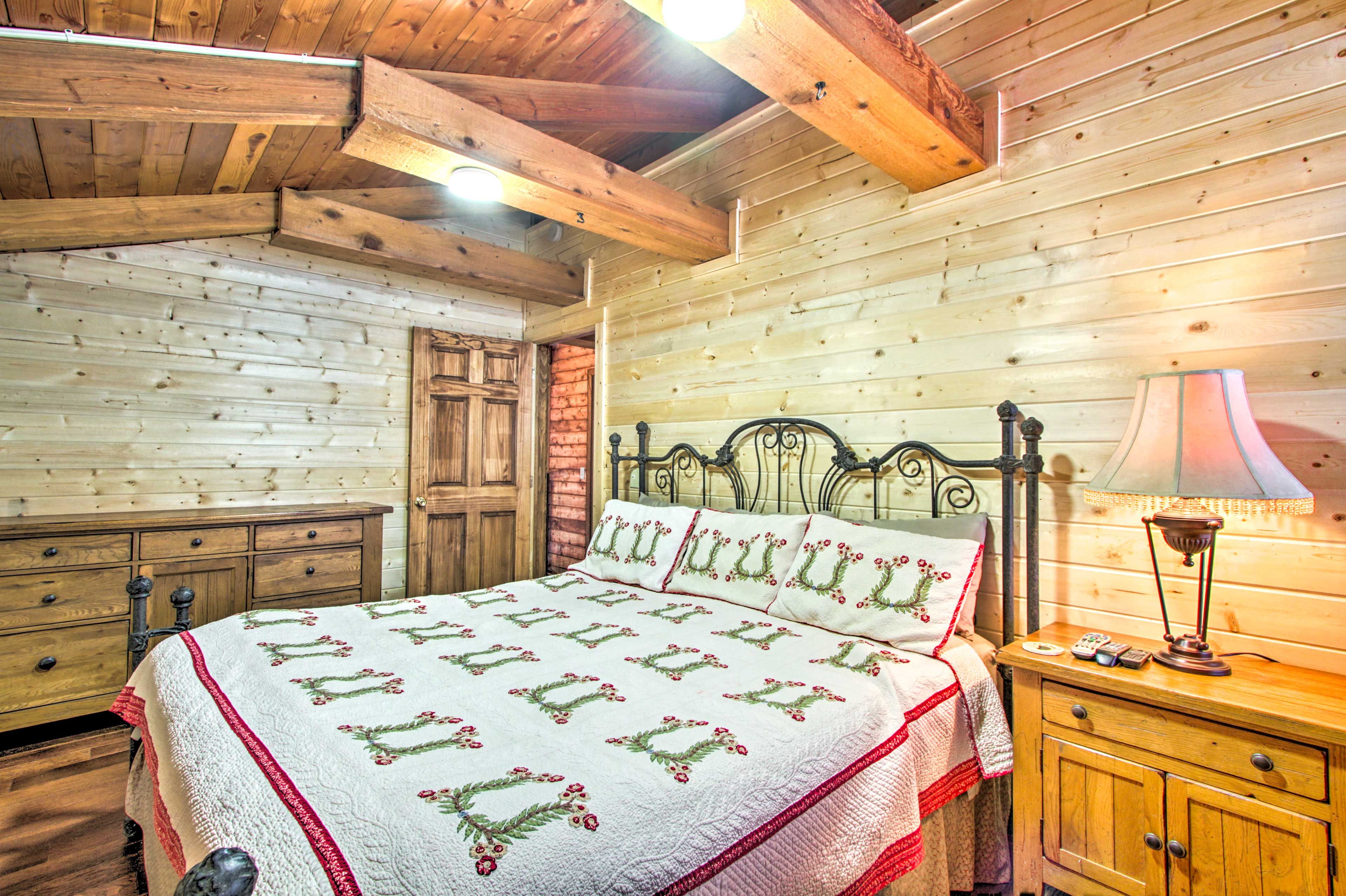 Bedroom 3 | King Bed