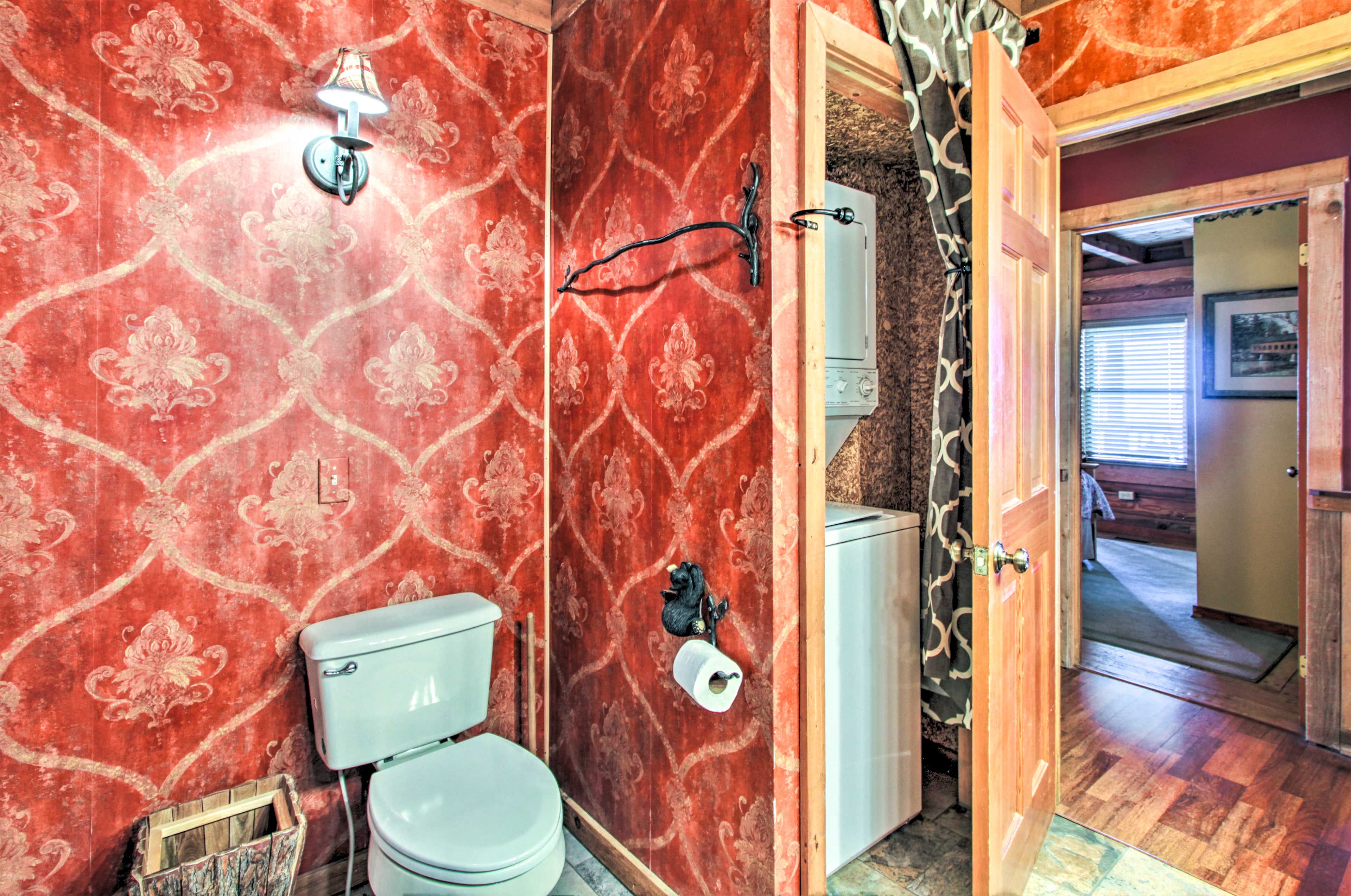 Full Bathroom | Washer | Dryer
