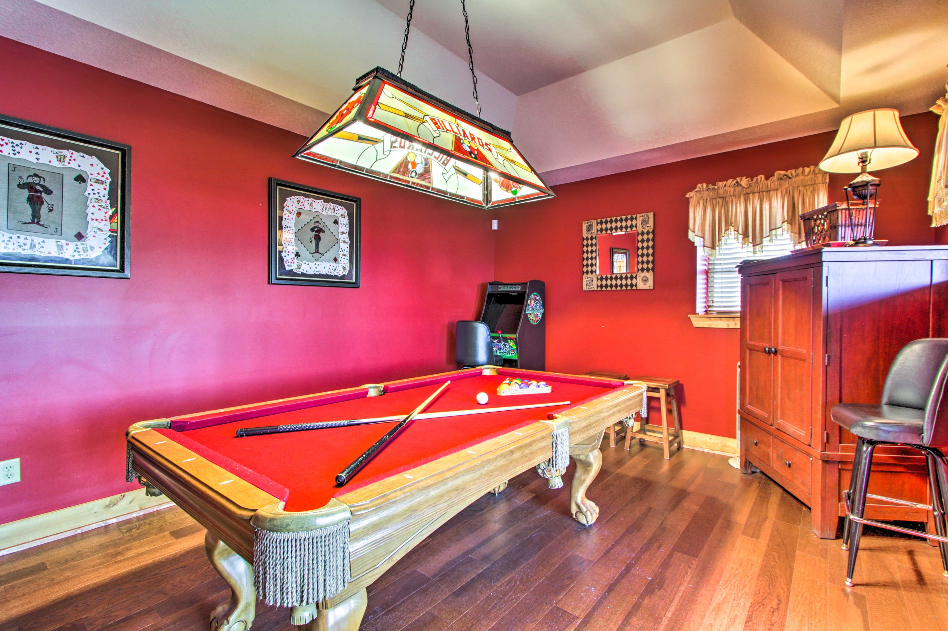 Game Room | Pool Table | Arcade Games