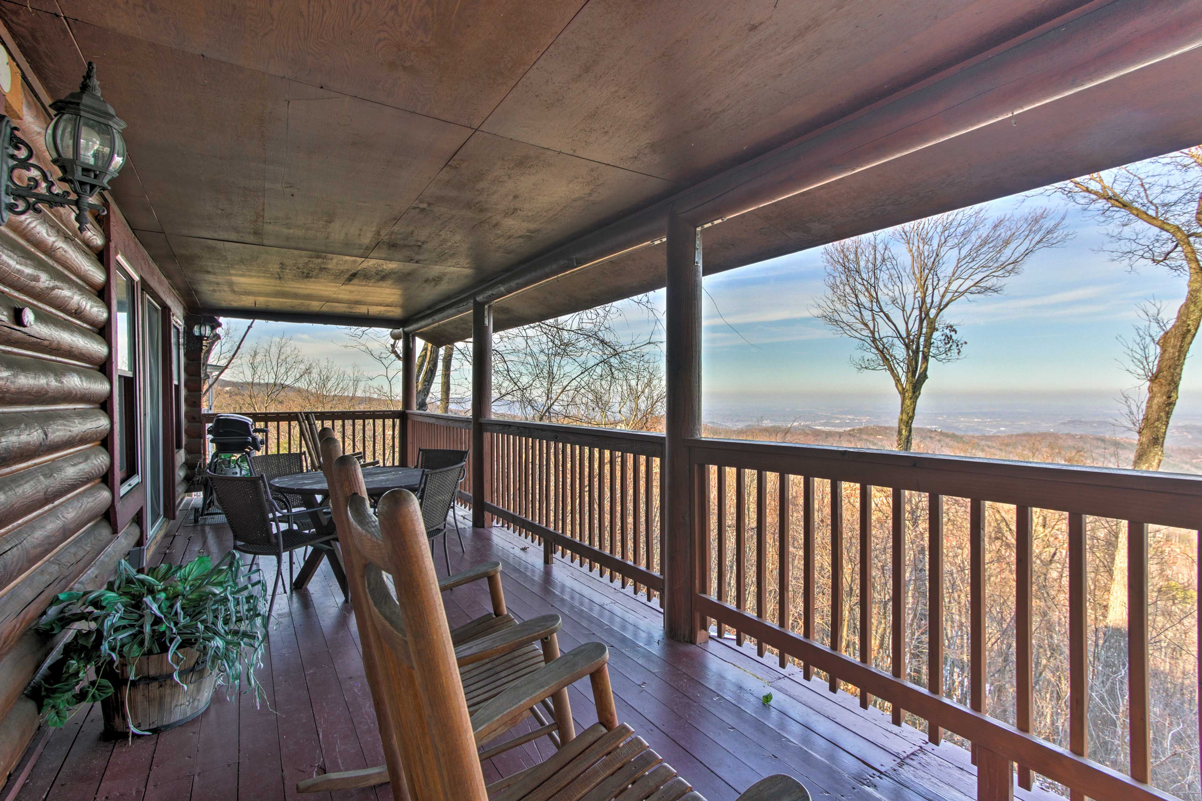 Gatlinburg Vacation Rental | 4BR | 4BA | 2,460 Sq Ft | Stairs Required