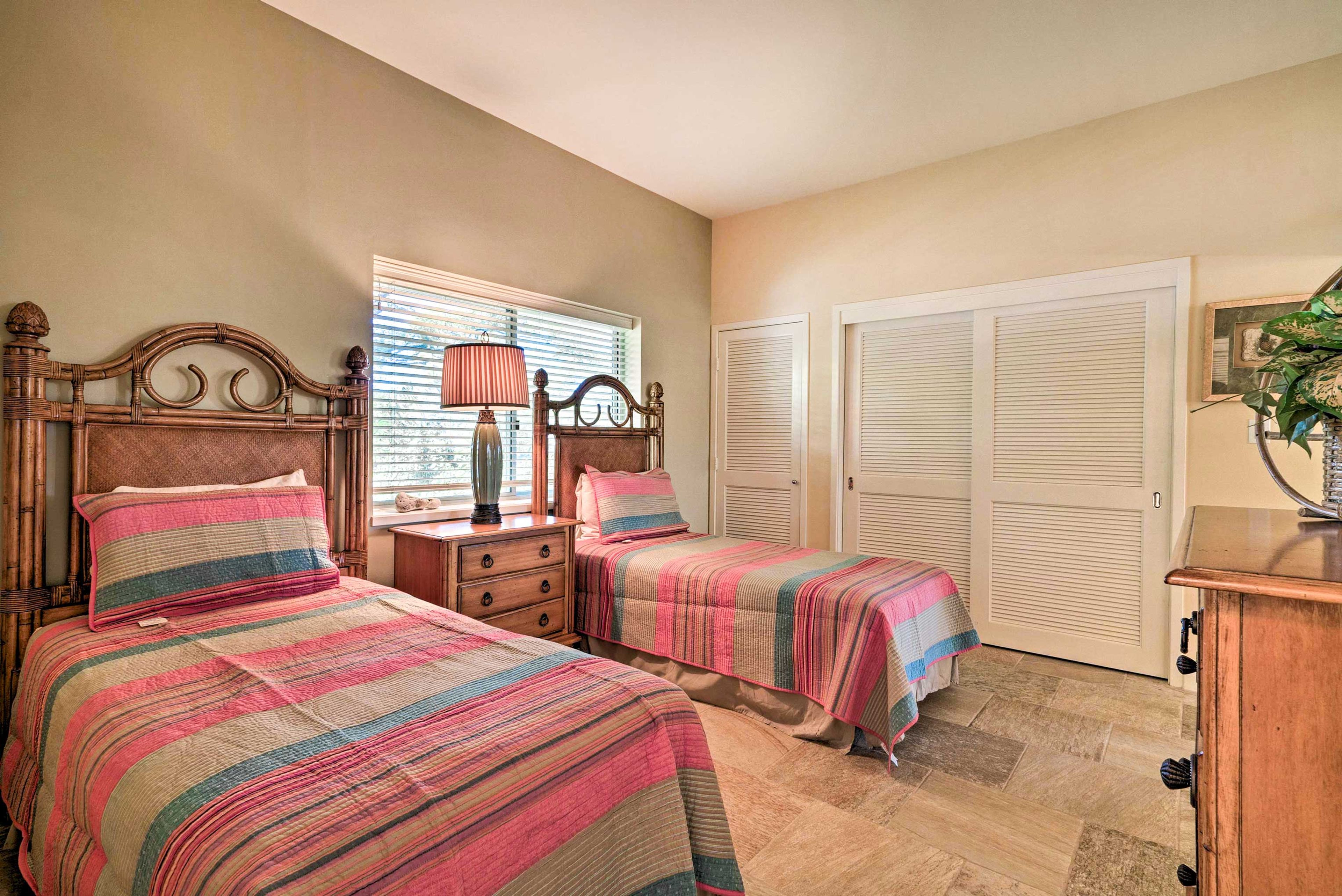 Bedroom 2 | 2 Twin Beds