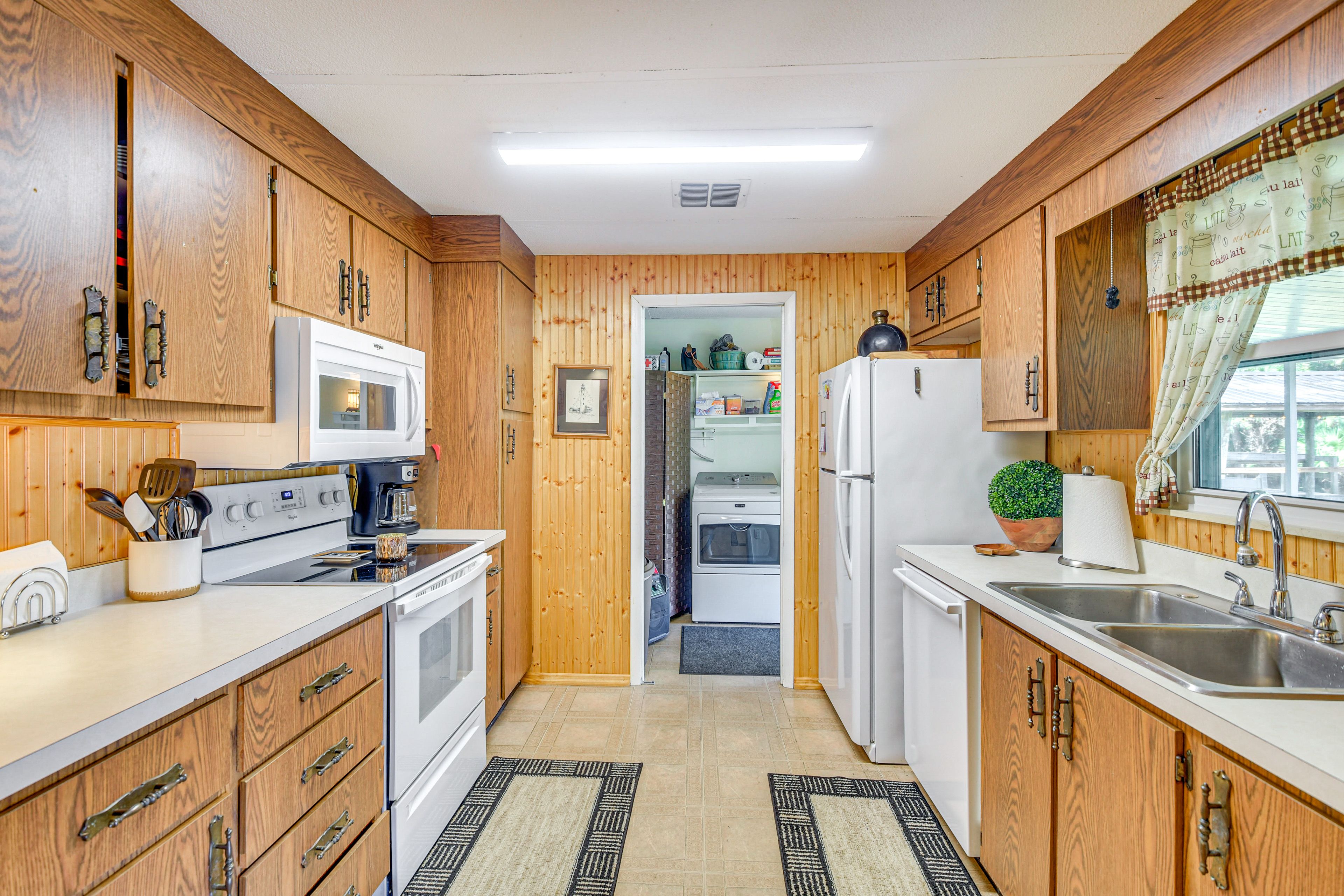Kitchen | Cooking Basics Supplied