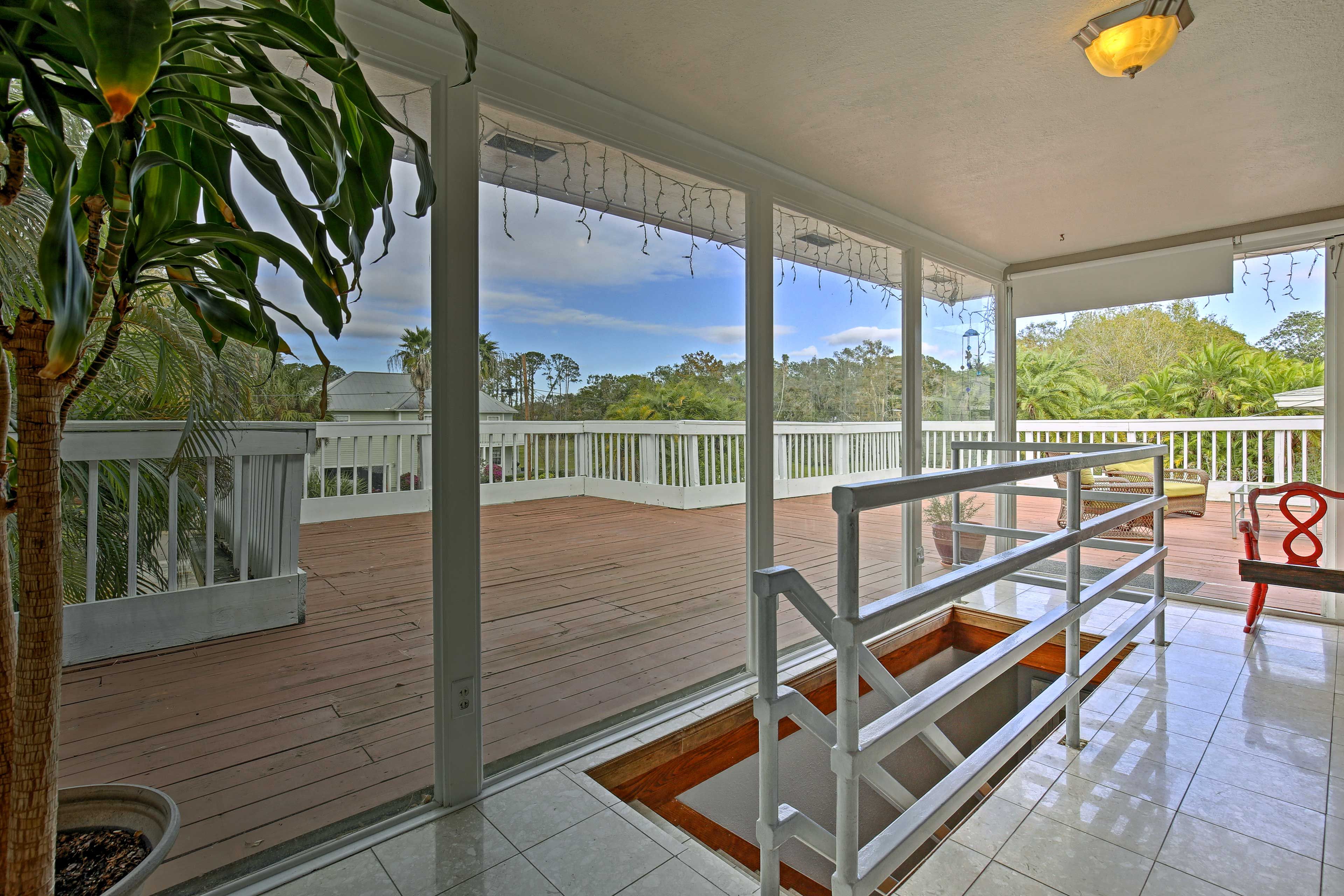 Leave your worries behind at this Clearwater vacation rental house!
