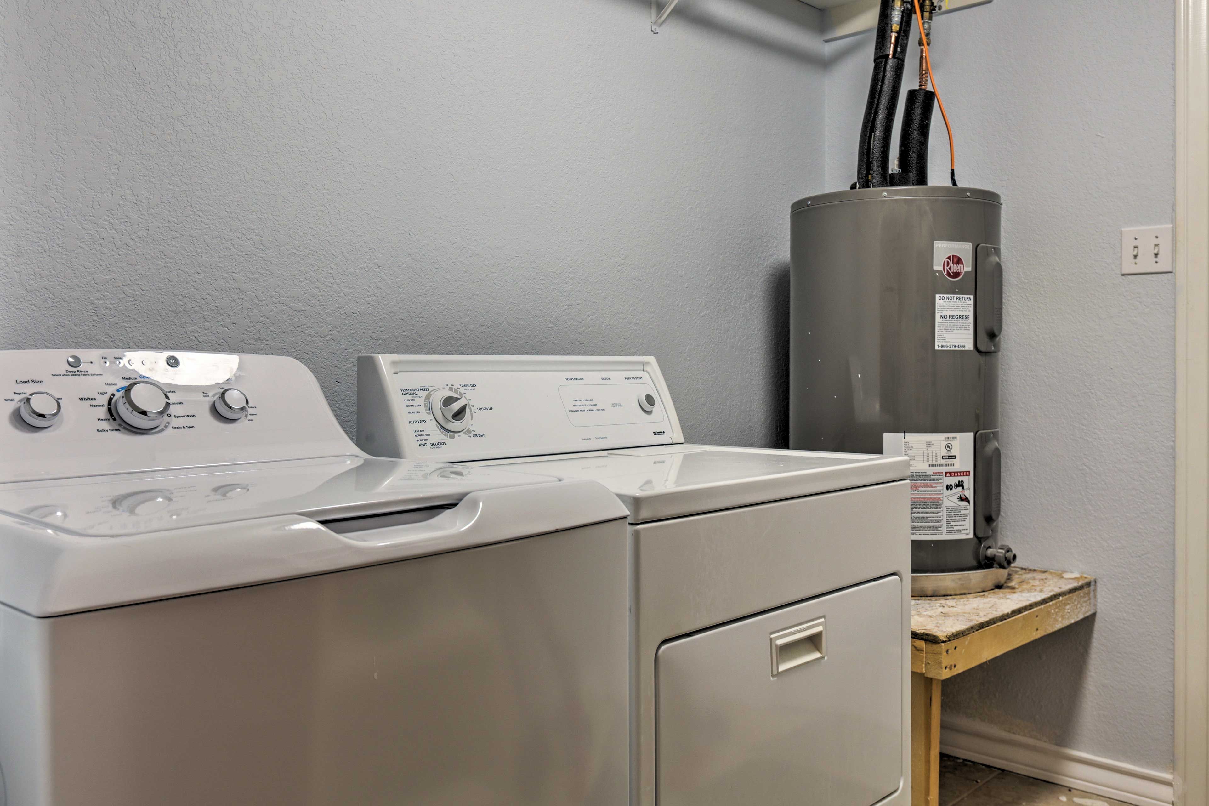 Laundry Room | Washer & Dryer