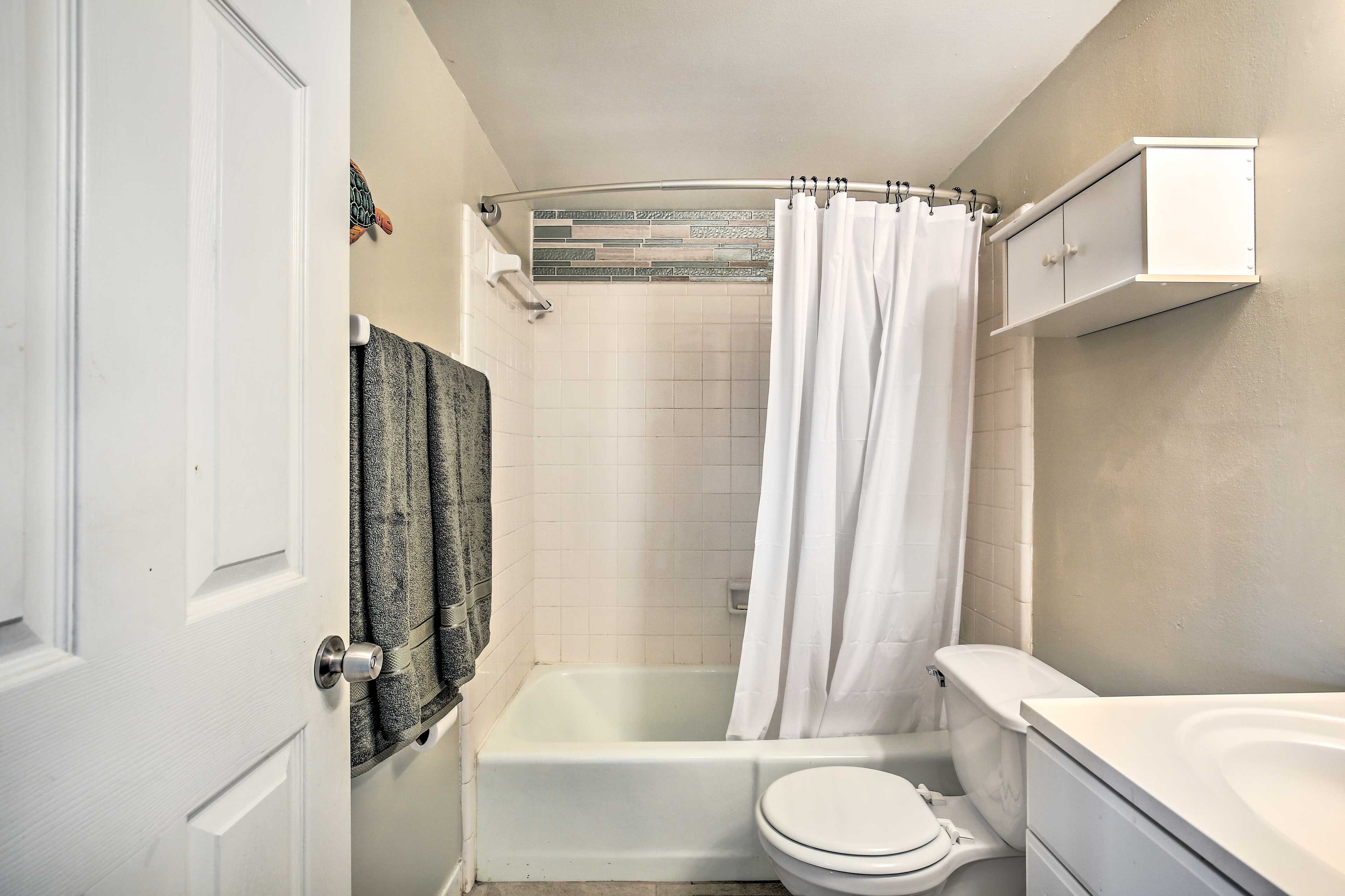 Bathroom | Towels Provided