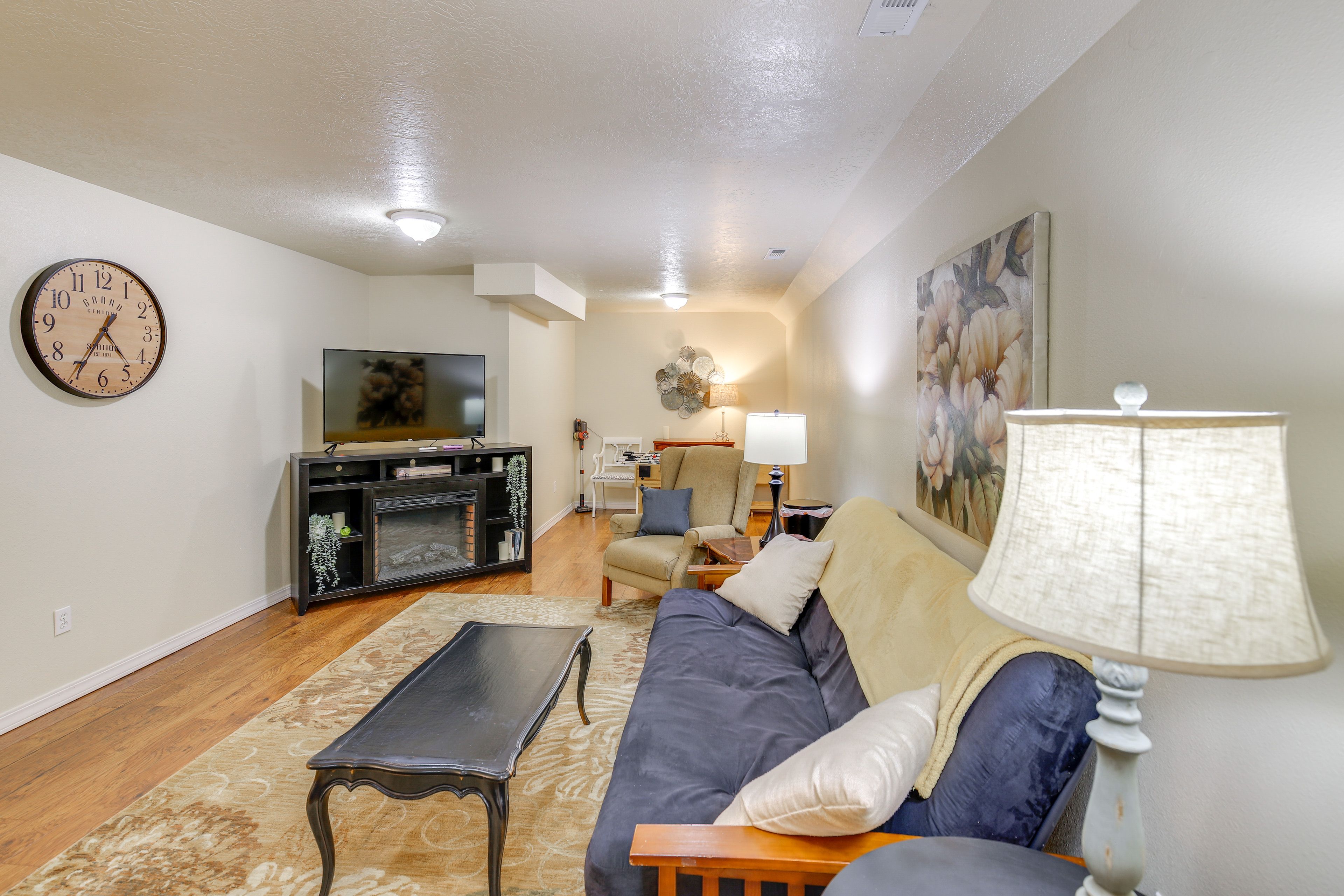 Game Room | Smart TV | Fireplace | Basement Level