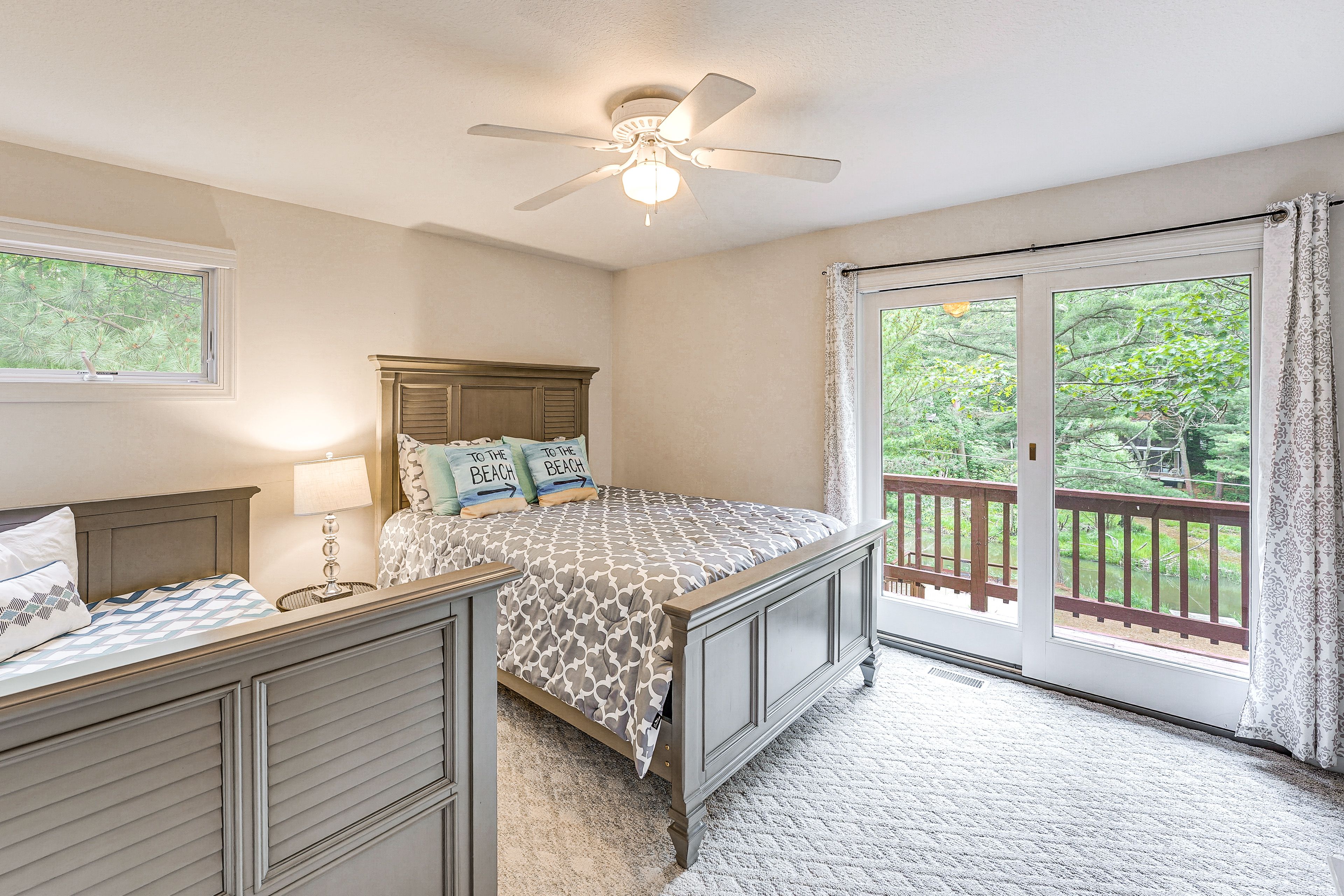 Bedroom 2 | Queen Bed | Twin Bed