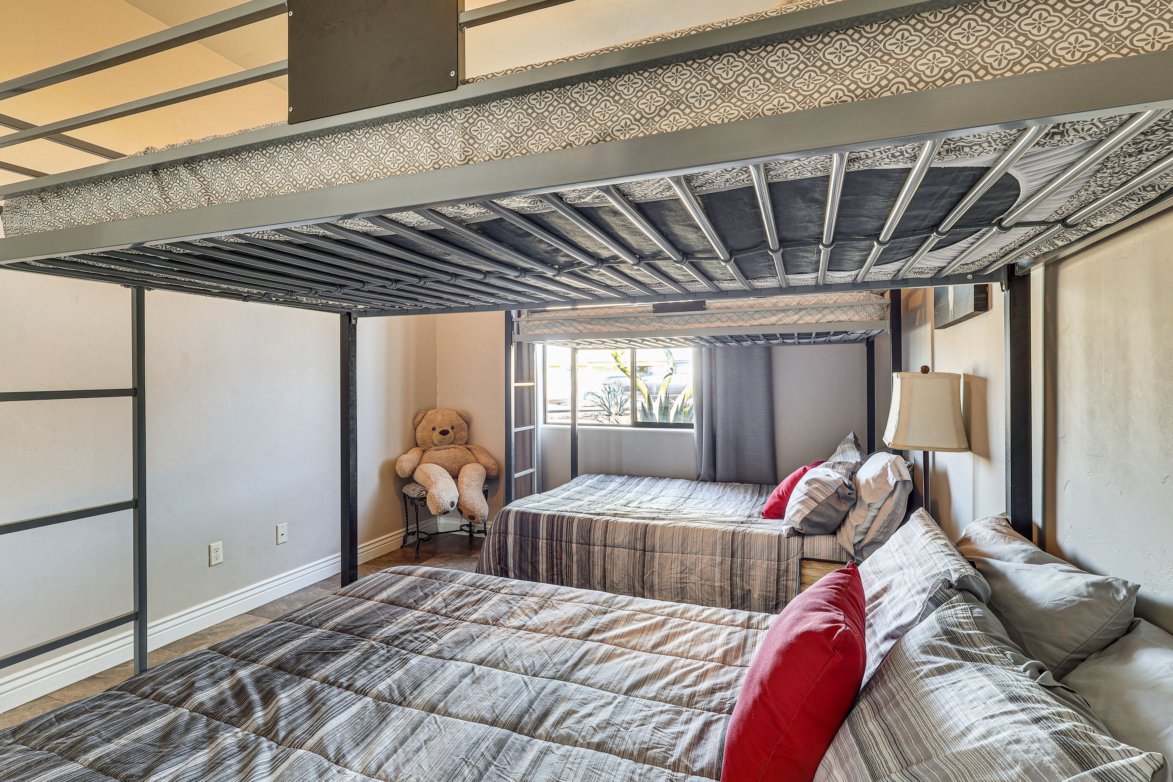 Bedroom 3 | 2 Twin/Full Bunk Beds
