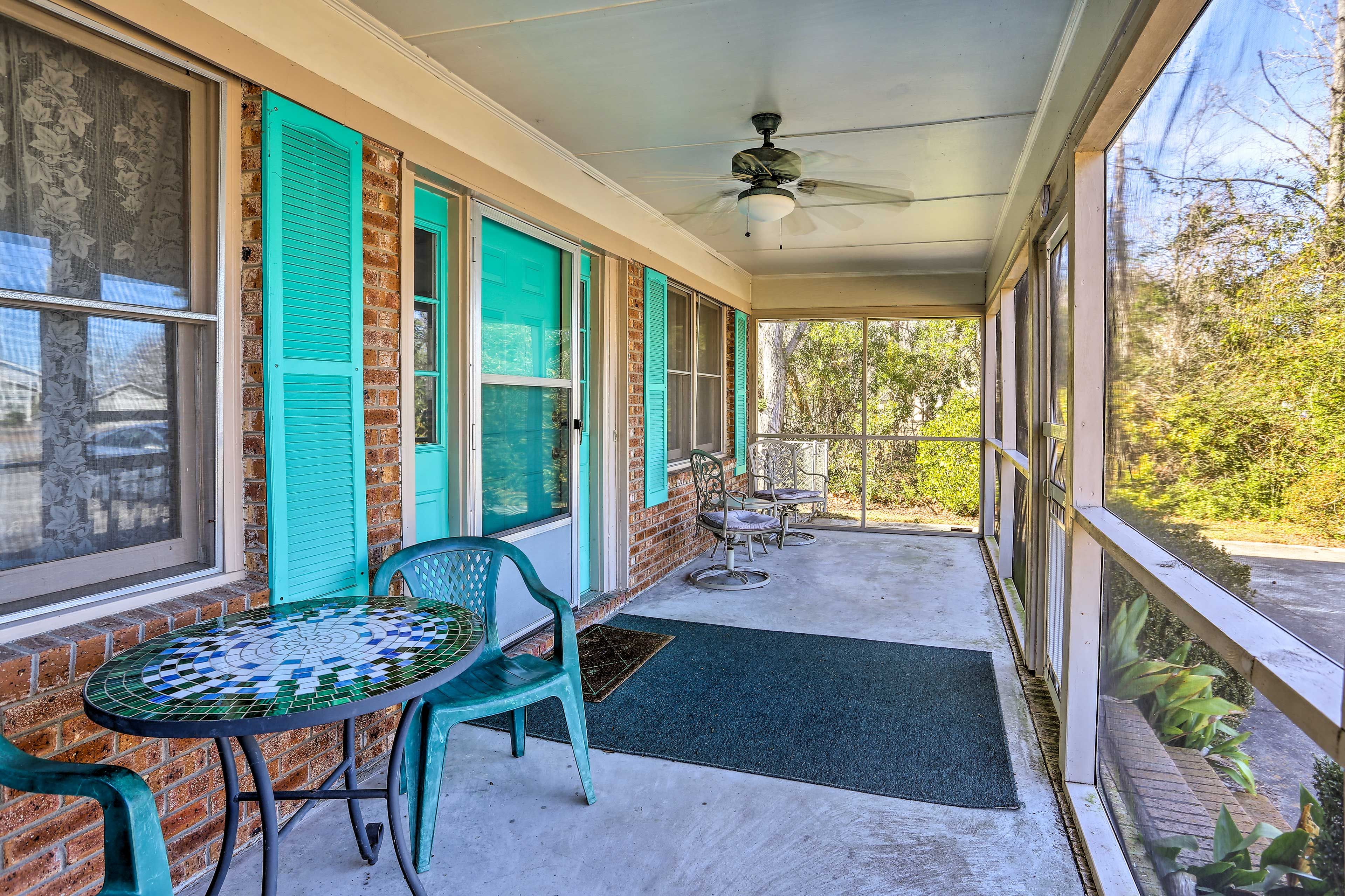 Lake Waccamaw Vacation Rental | 3BR | 2BA | Access Only By Stairs | 1,350 Sq Ft