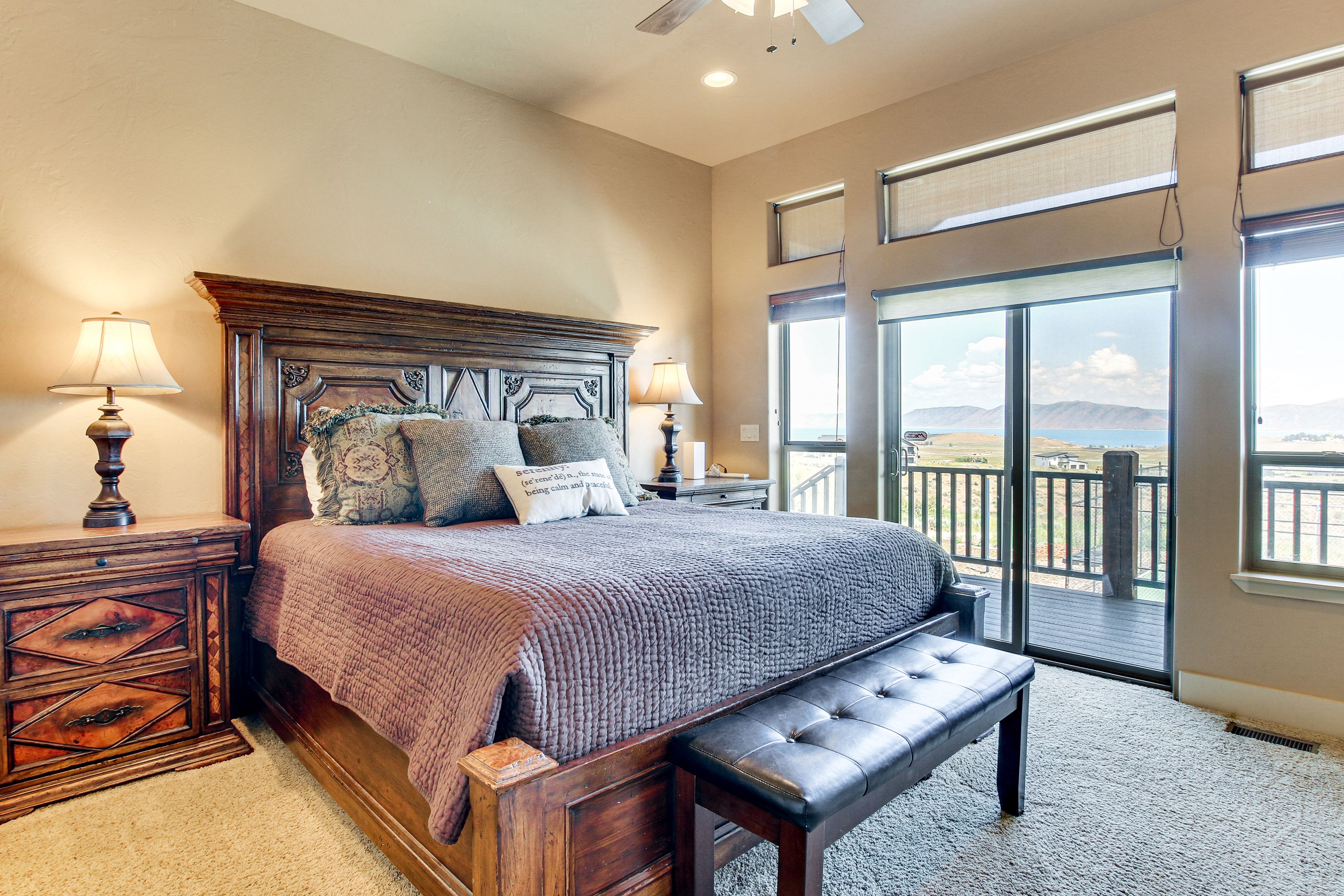Bedroom 1 | King Bed | En-Suite Bathroom