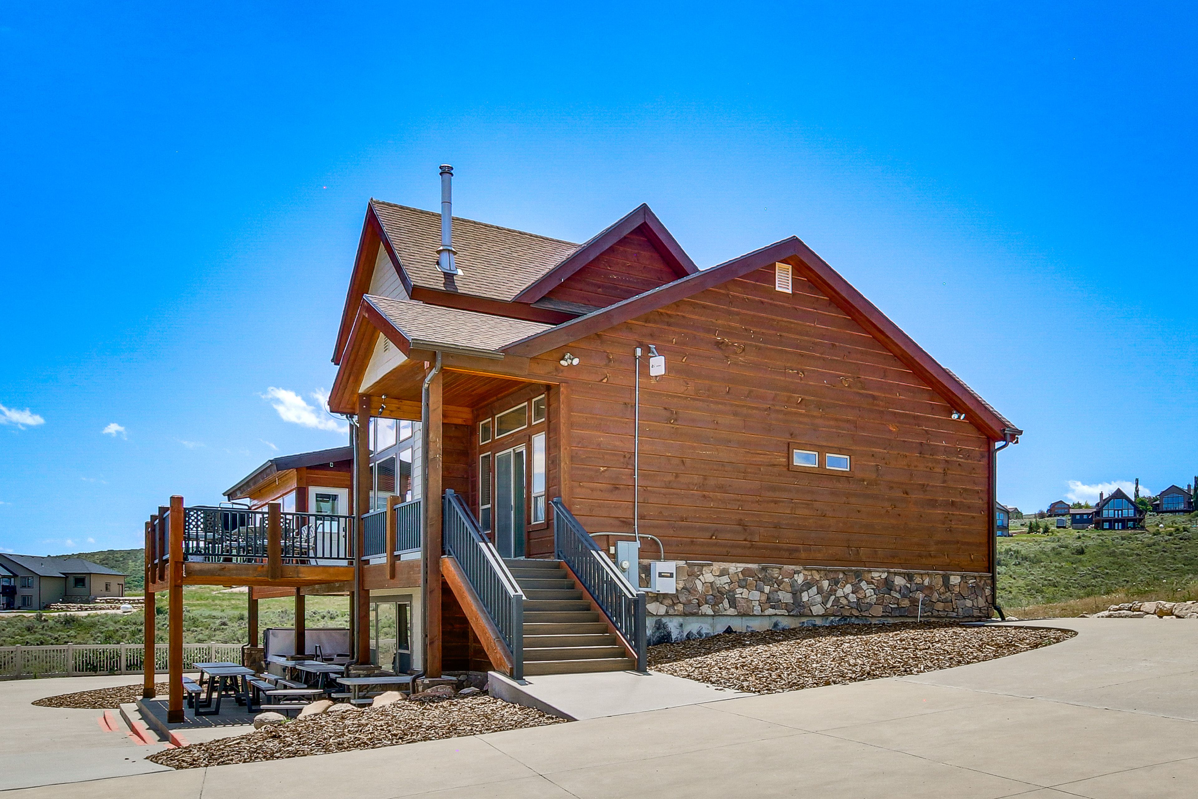 Exterior | Ample Driveway Parking