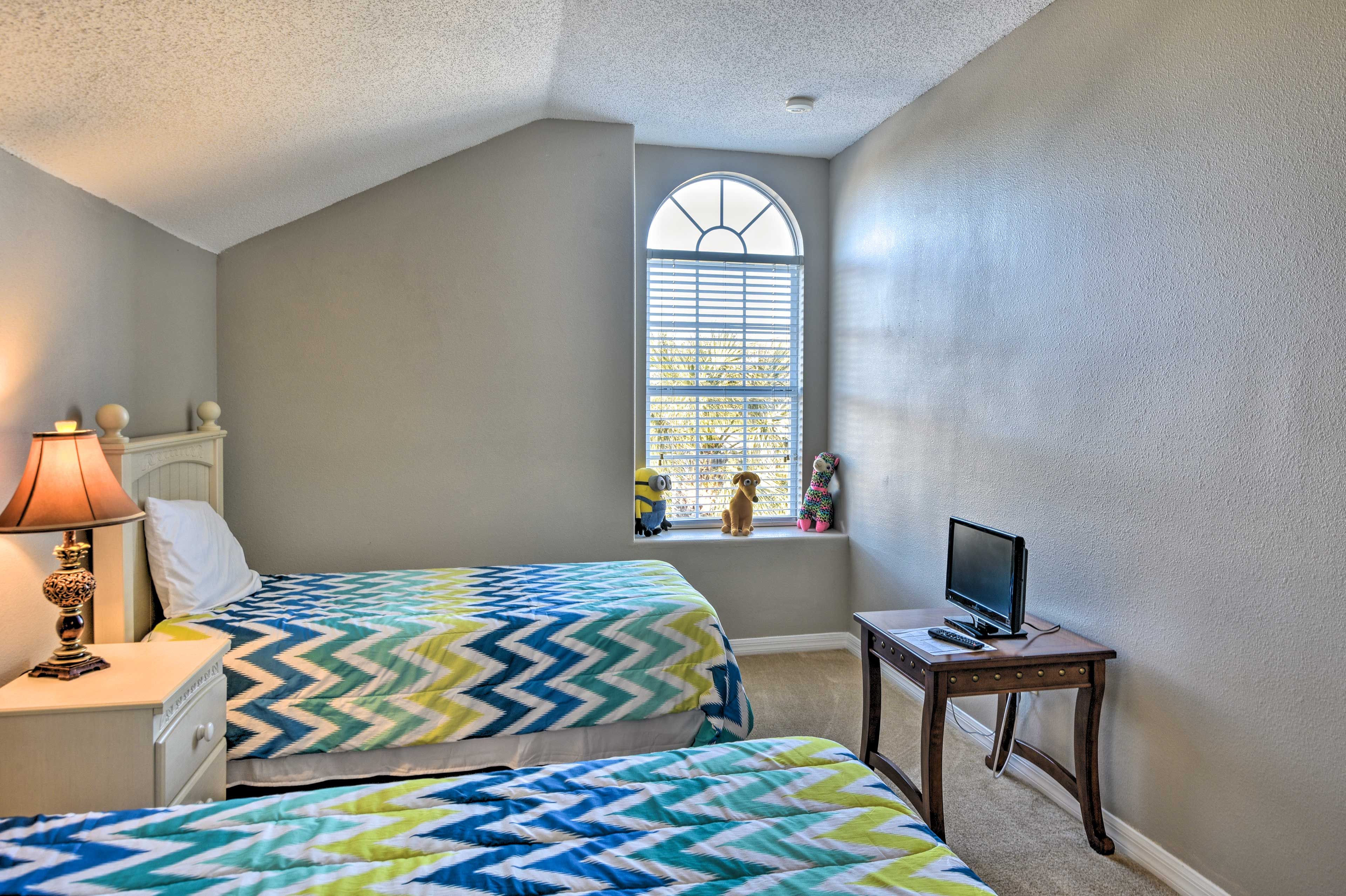 Bedroom 5 | 2 Twin Beds | 2nd Floor