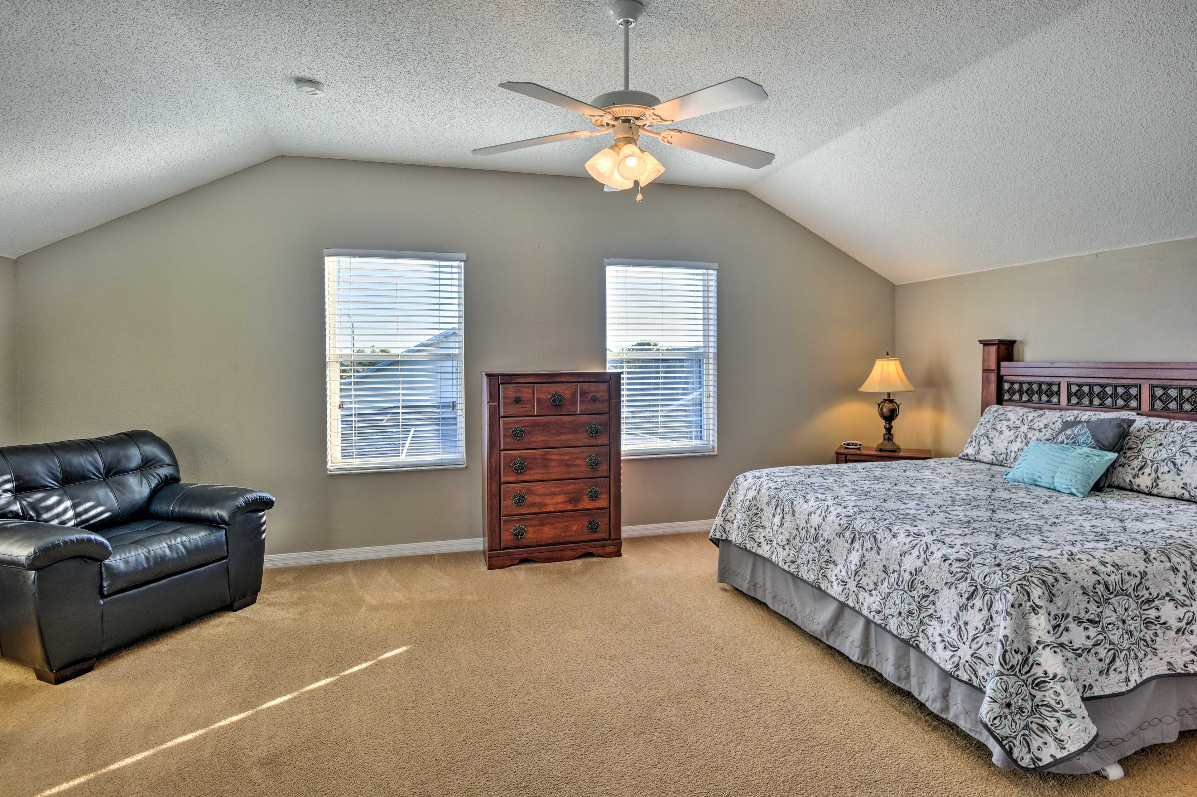 Bedroom 2 | King Bed | 2nd Floor