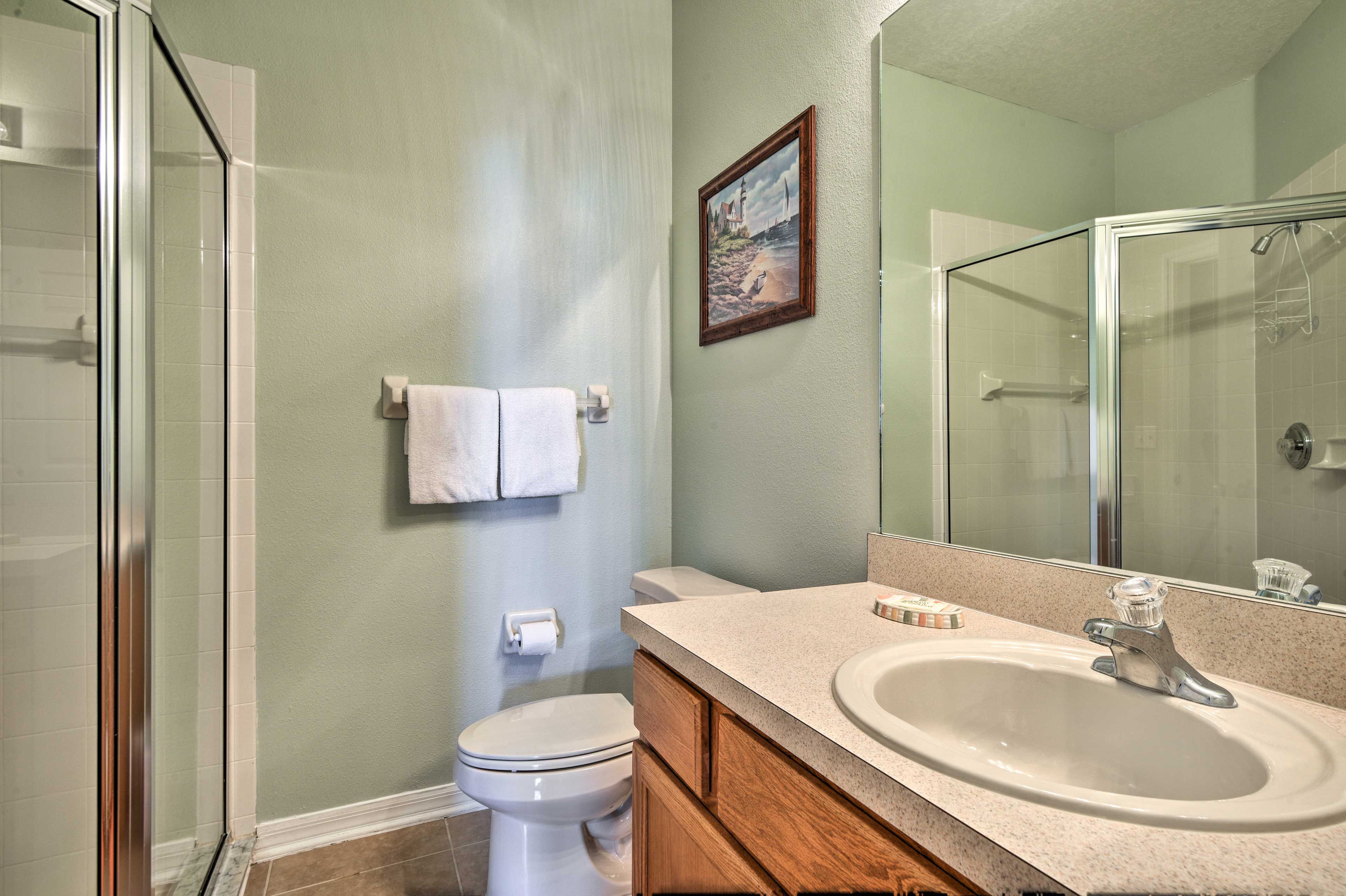 Full Bathroom | 1st Floor