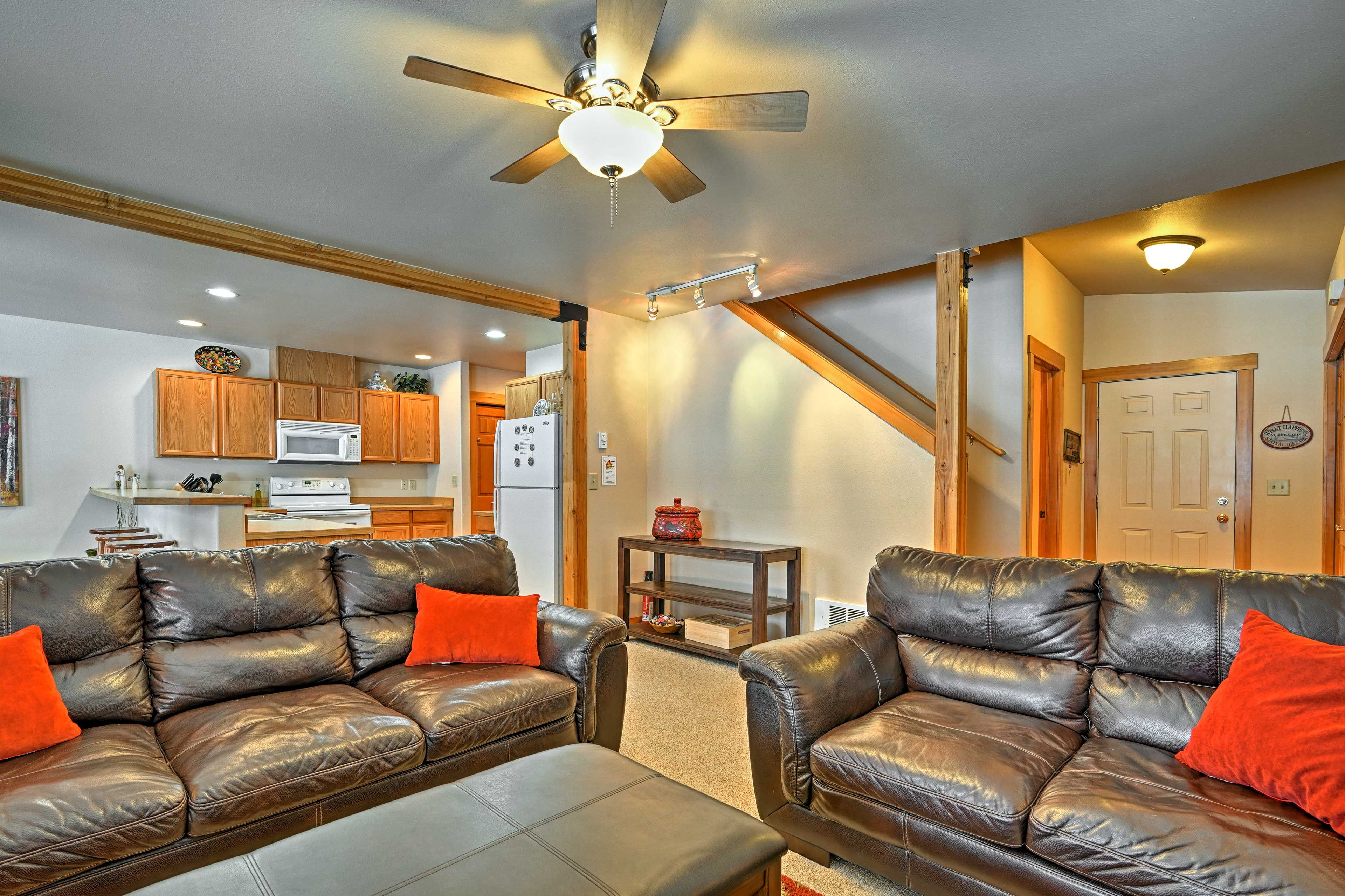 Unwind in the cozy living area while watching shows on the flat-screen cable TV.