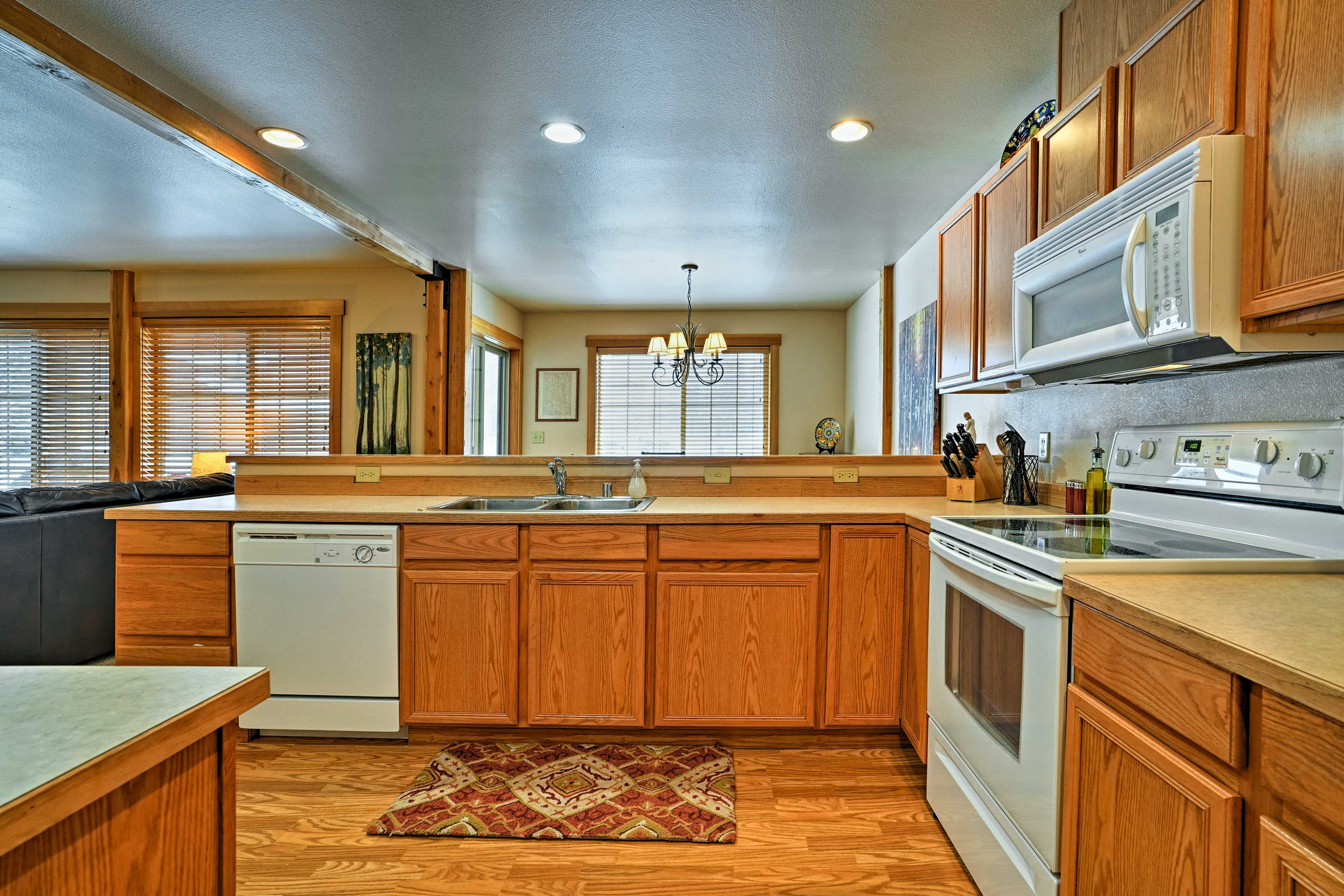 Whip up appetizing homemade meals in the fully equipped kitchen.
