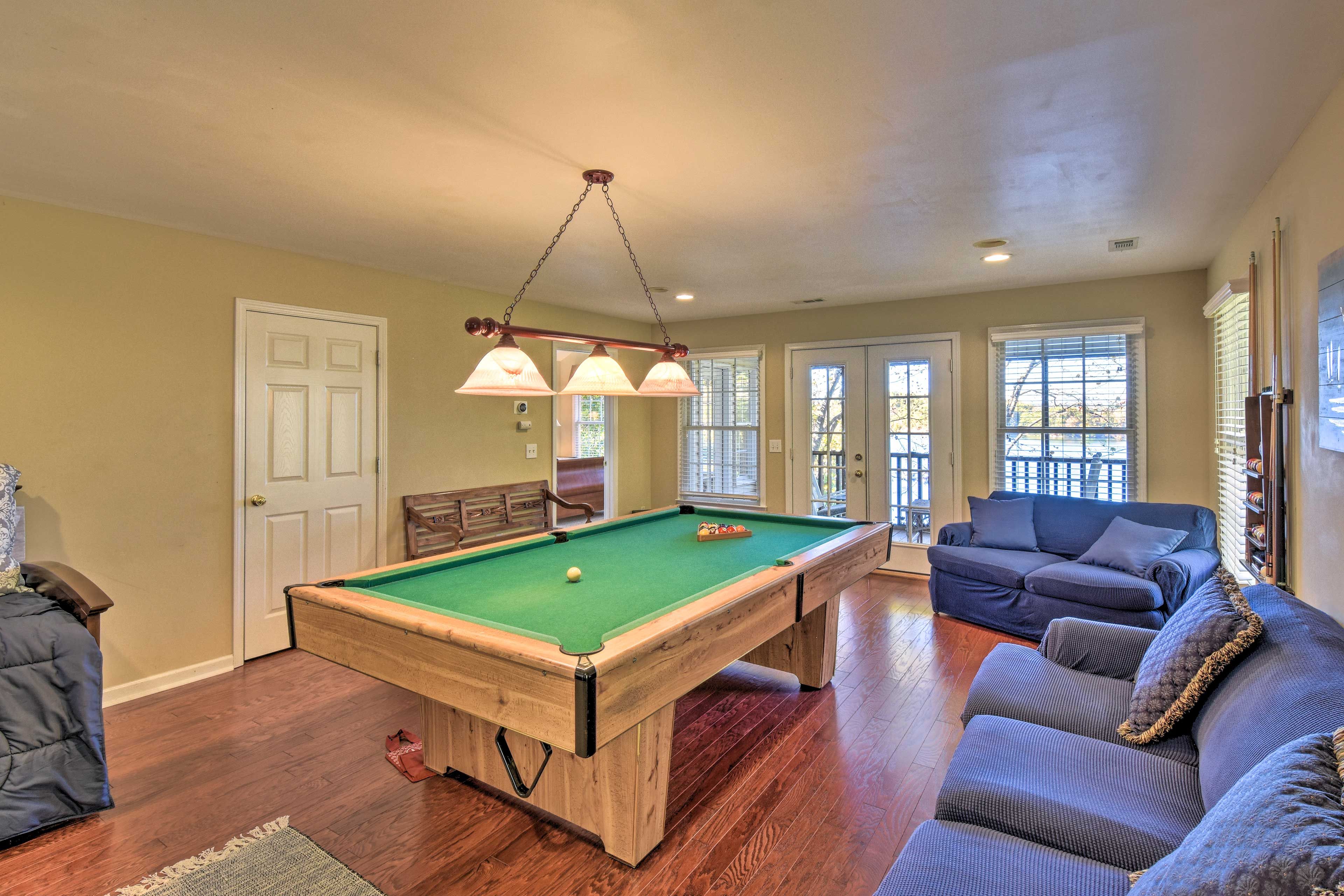 Game Room | Cable TV | Pool Table