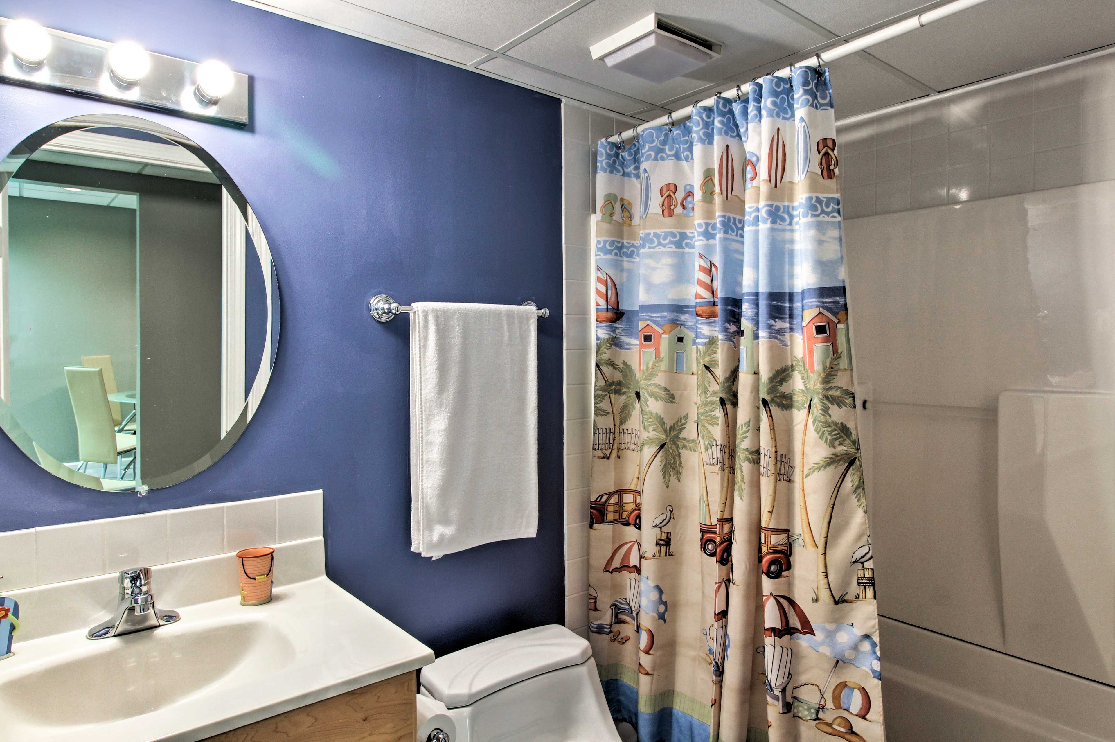 Bathroom | Towels Provided