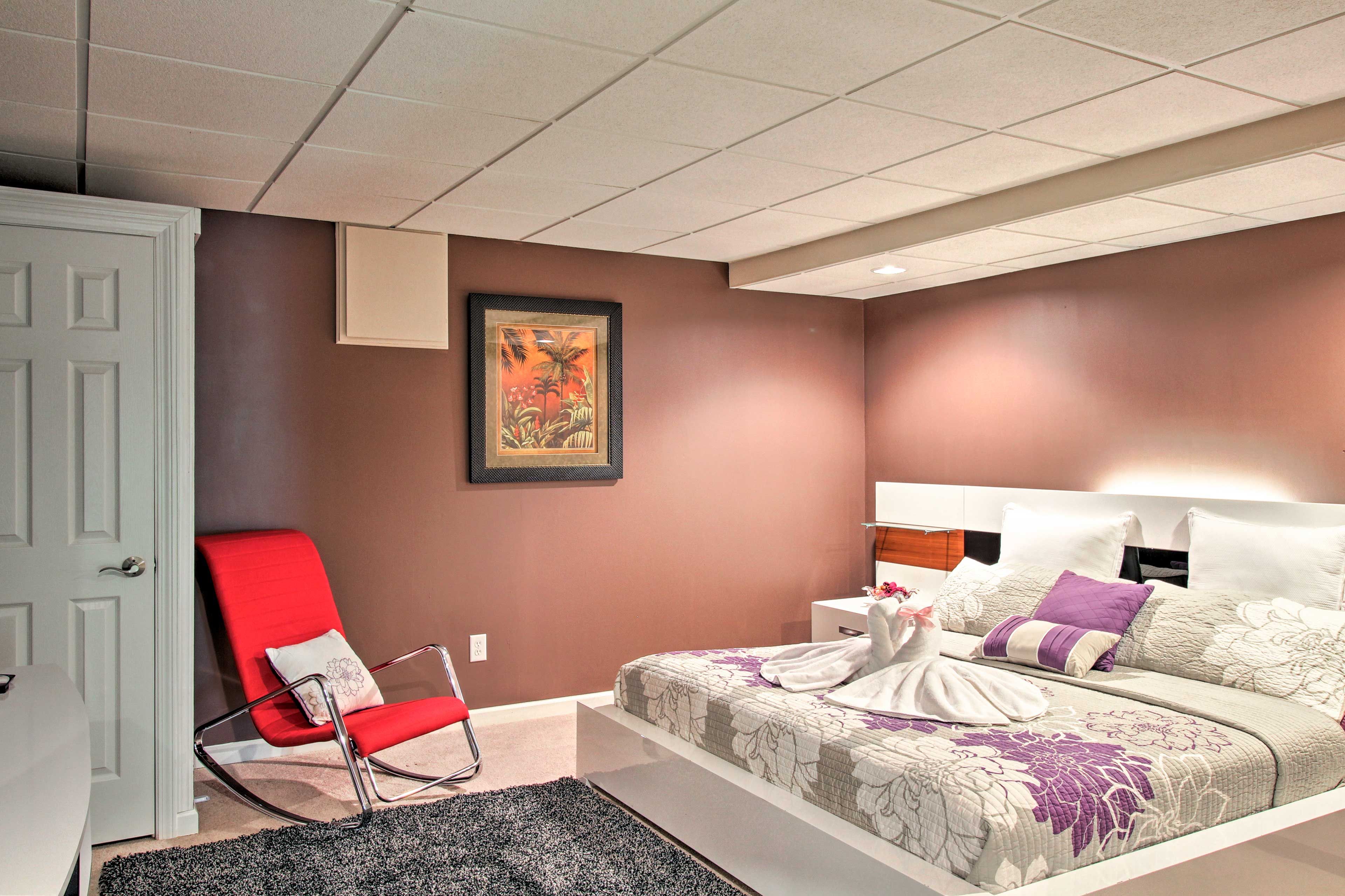 Bedroom 3 | King Bed