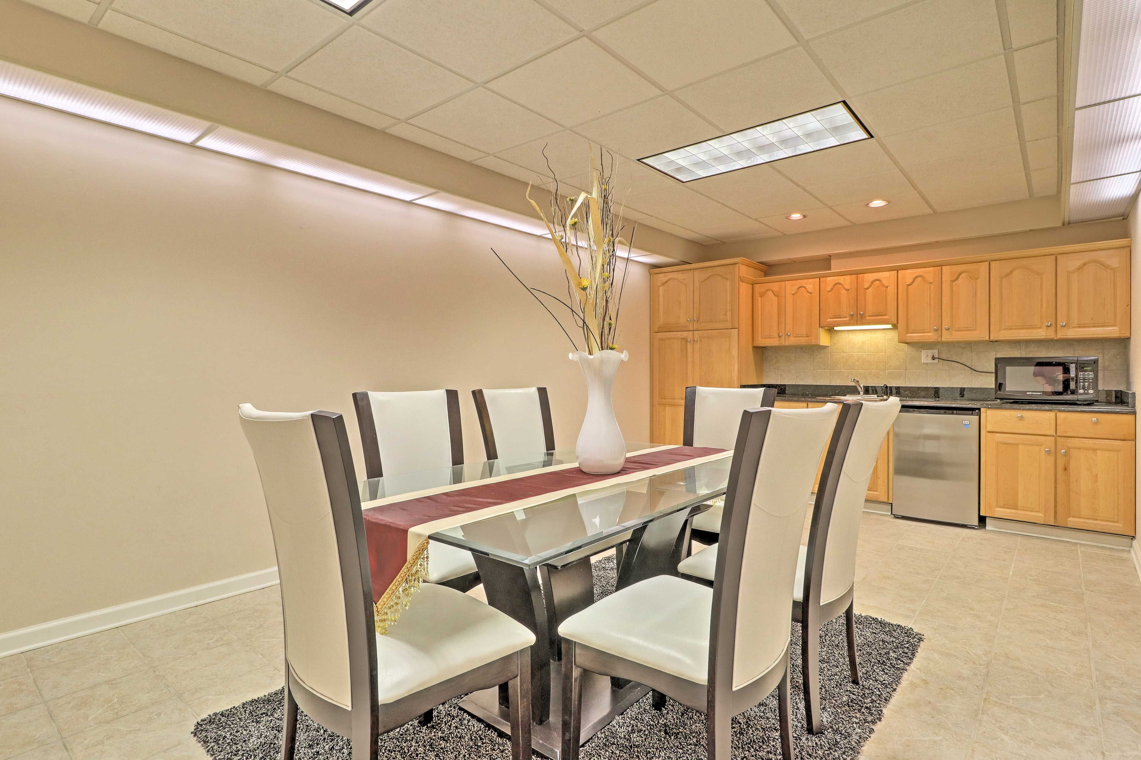 Additional Dining Space
