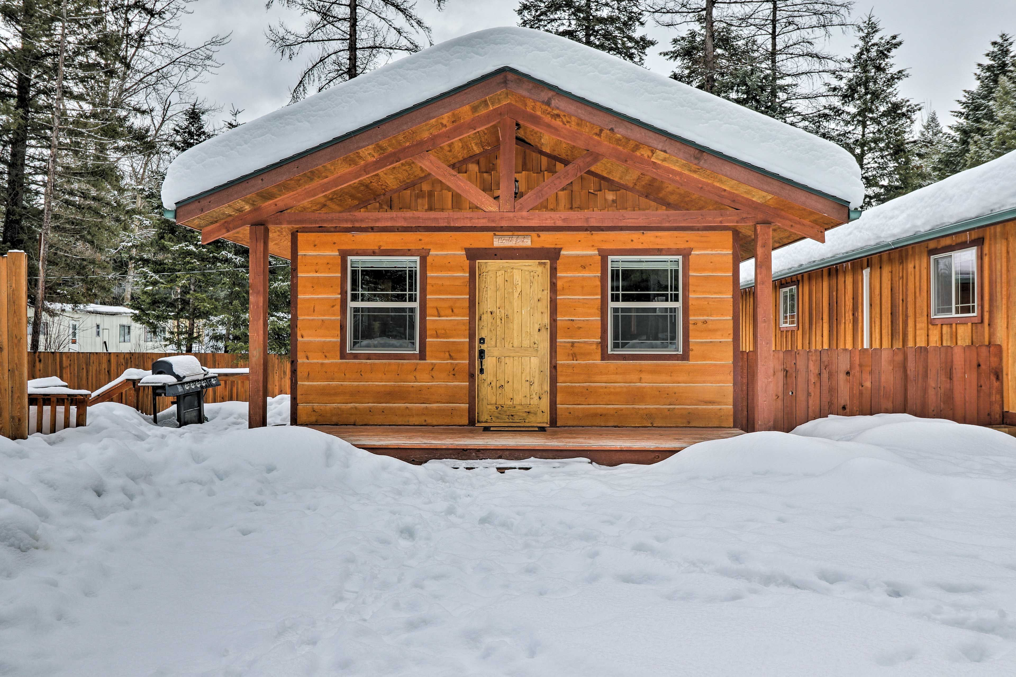 Cabin Exterior | Winter Season