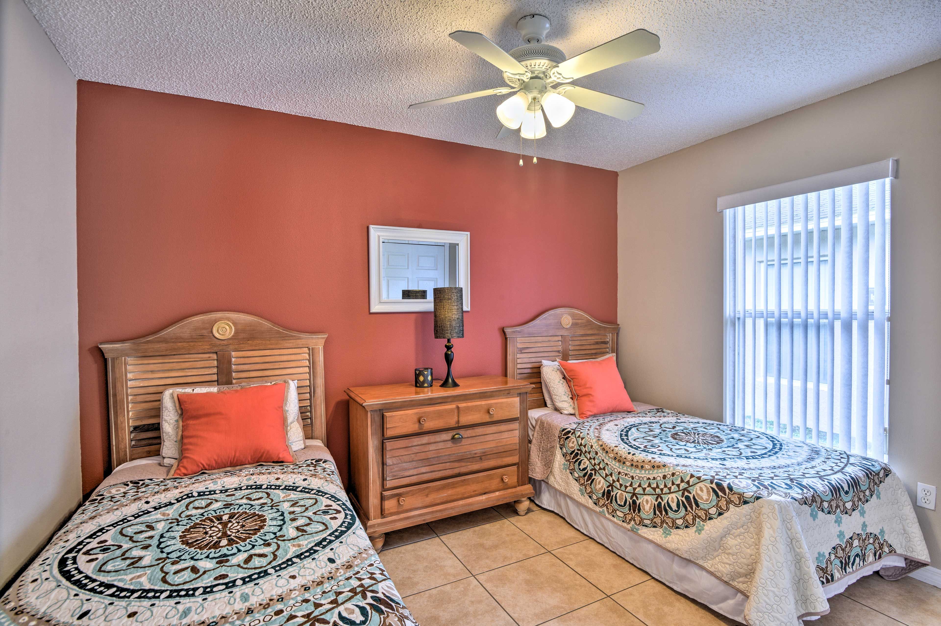 Bedroom 4 | 2 Twin Beds